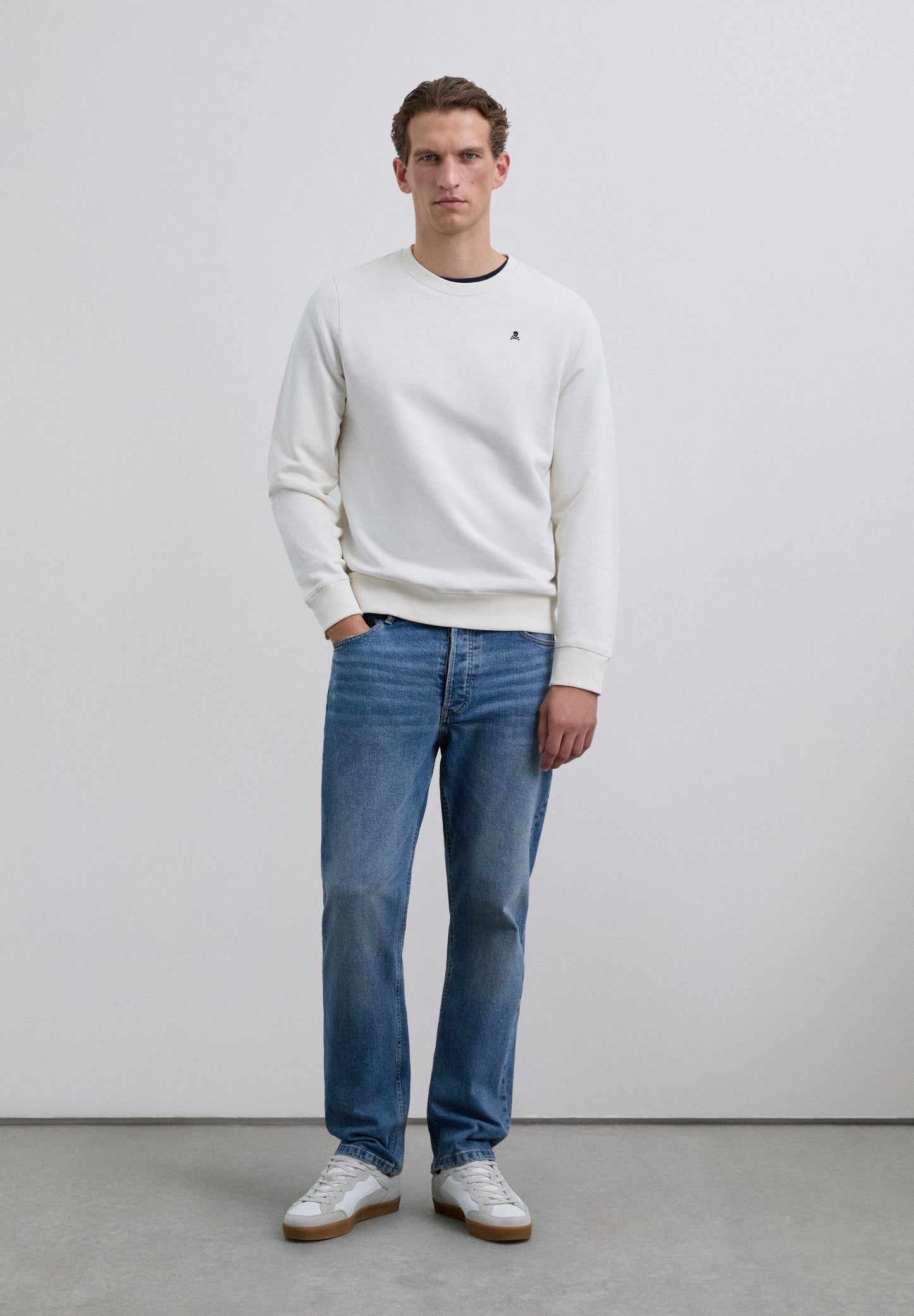 SCNOS FADE SWEATER