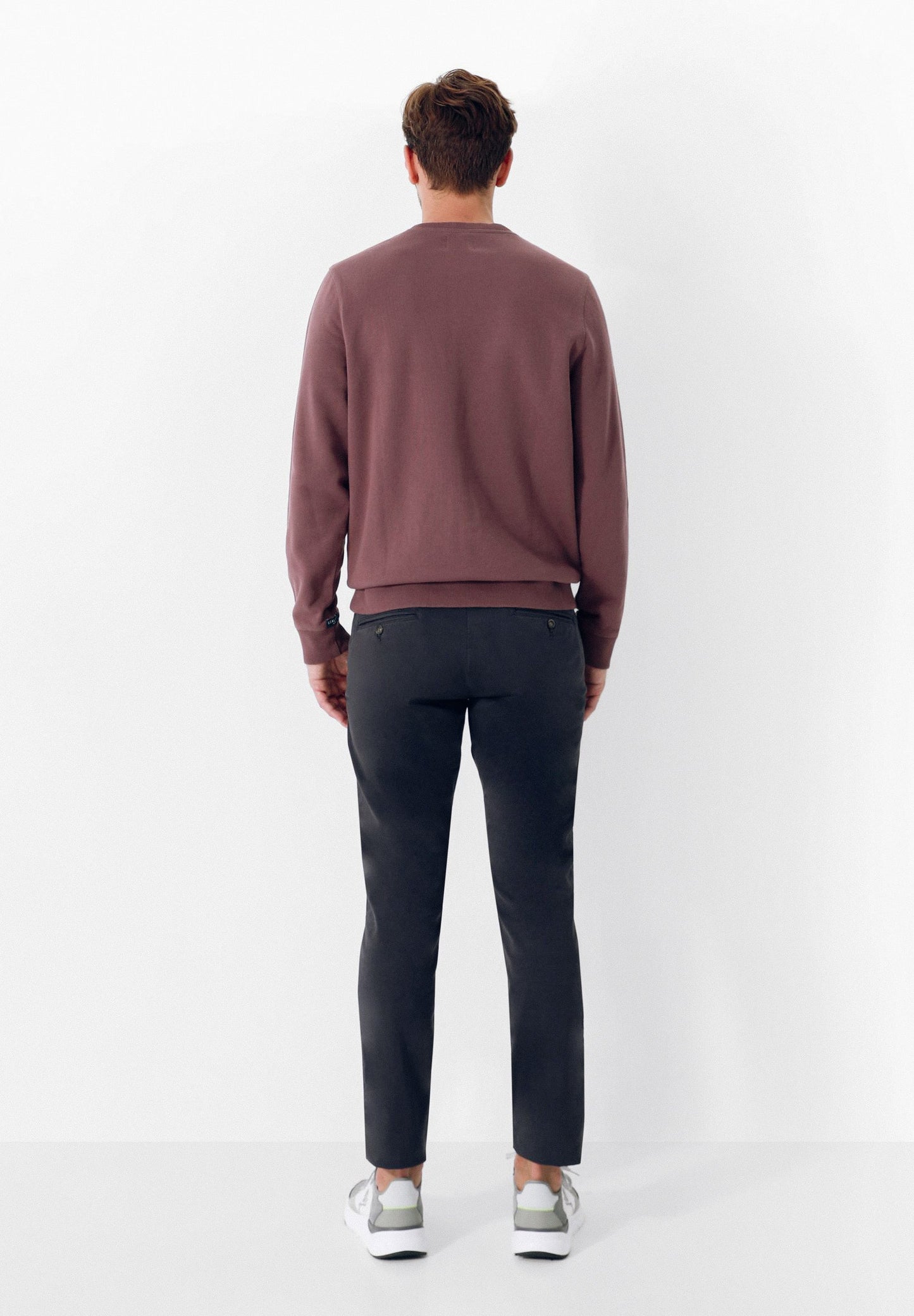 CHINO TROUSERS WITH DARTS