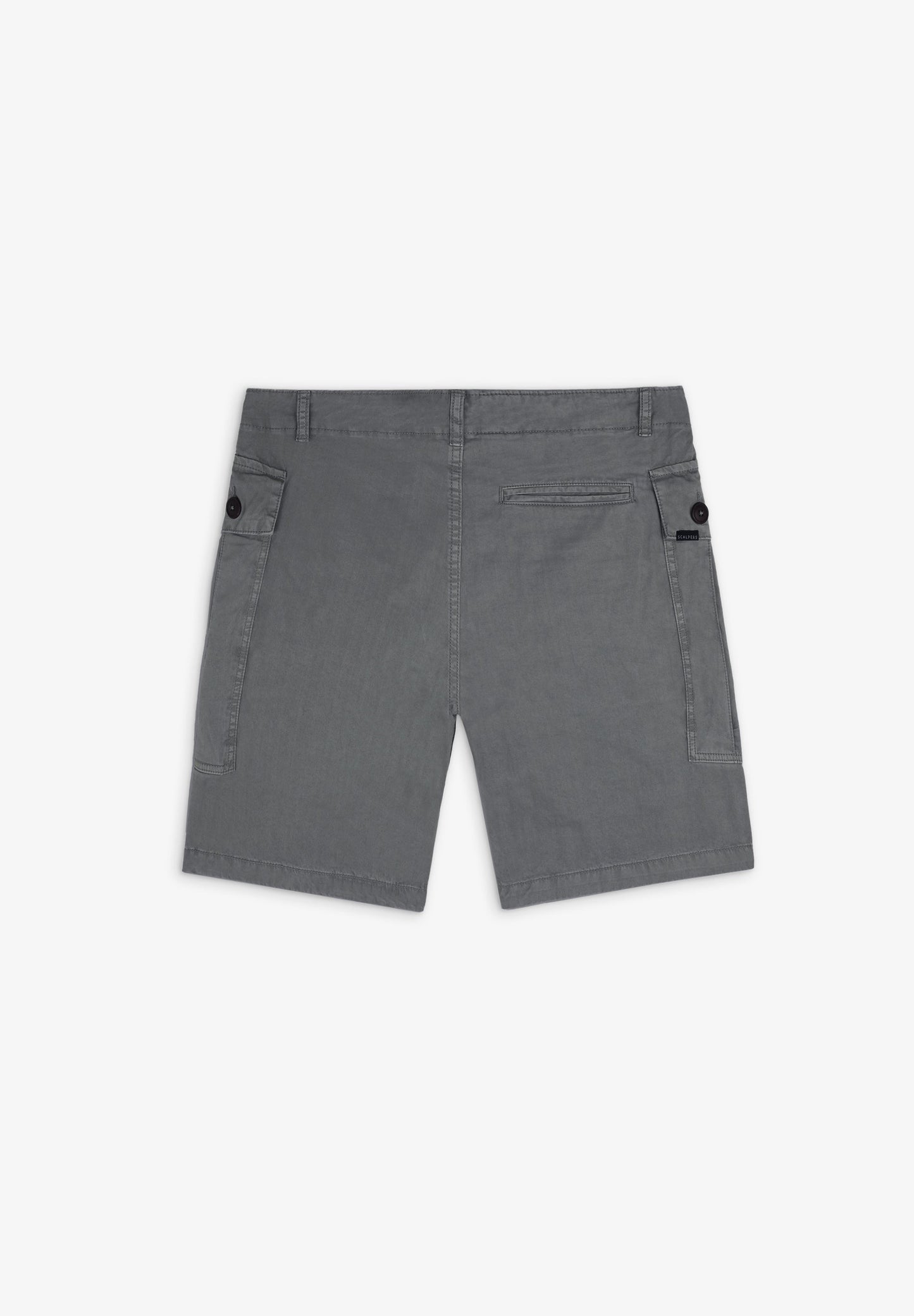 BERUMDA SHORTS WITH POCKET WITH BUTTONS