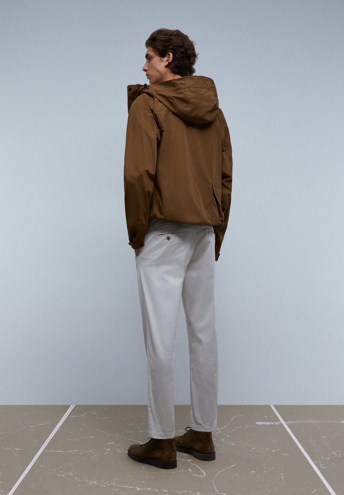 CHINO TROUSERS WITH DARTS