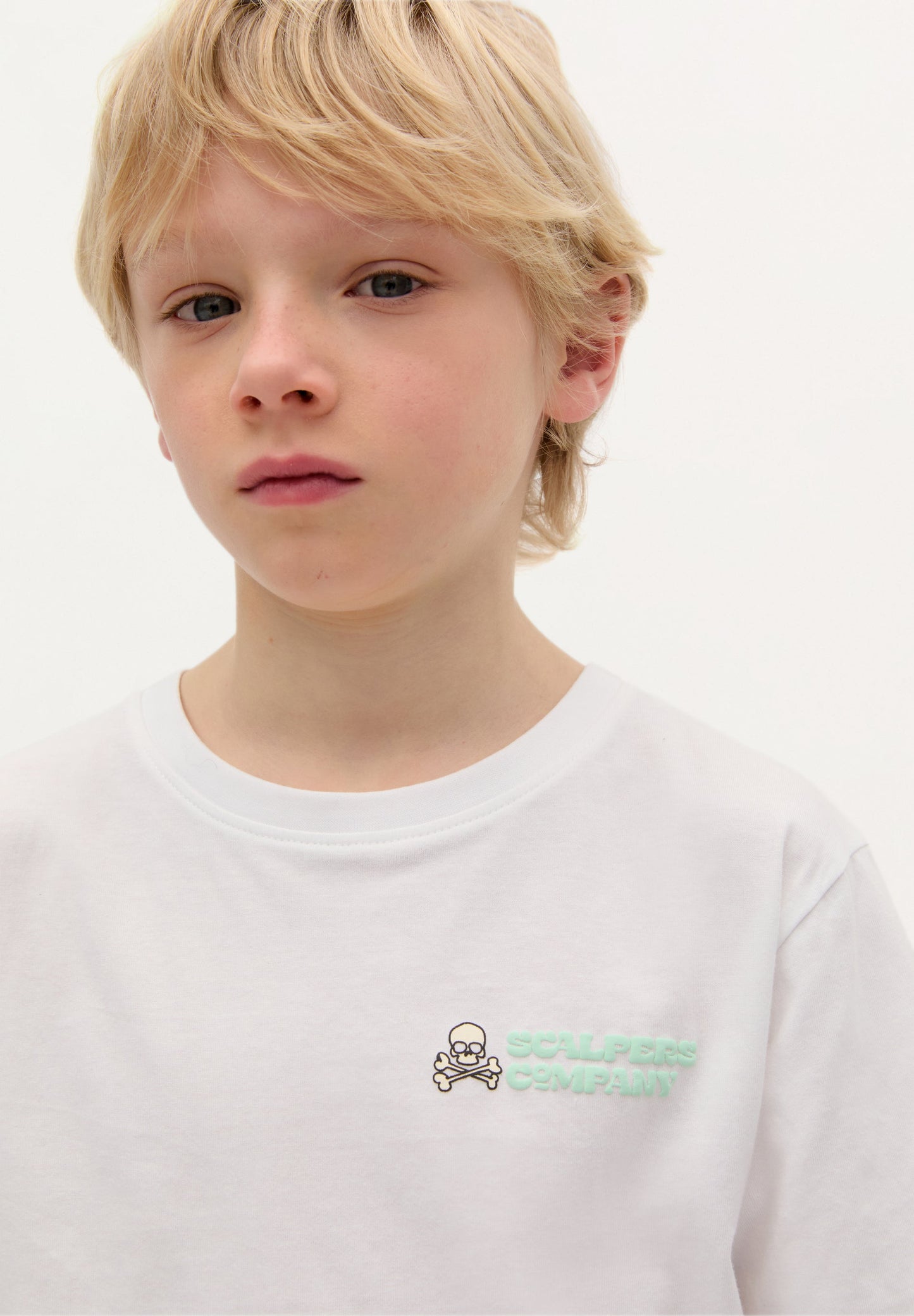 T-SHIRT WITH RAISED BACK PRINT
