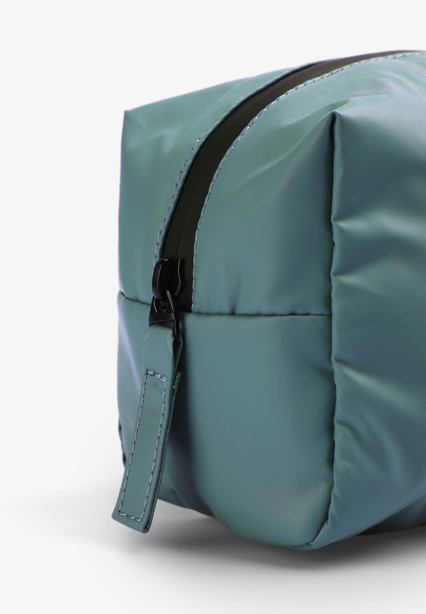 TOILETRY BAG WITH LOGO PRINT