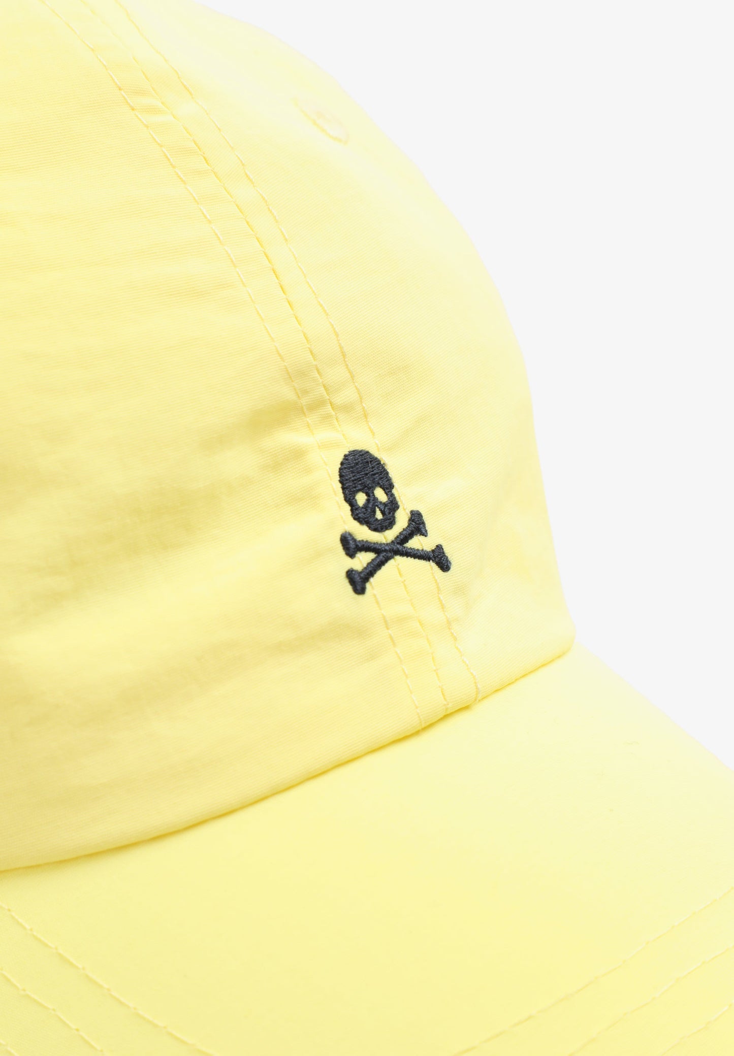 SKULL CAP WITH CONTRAST EMBROIDERY