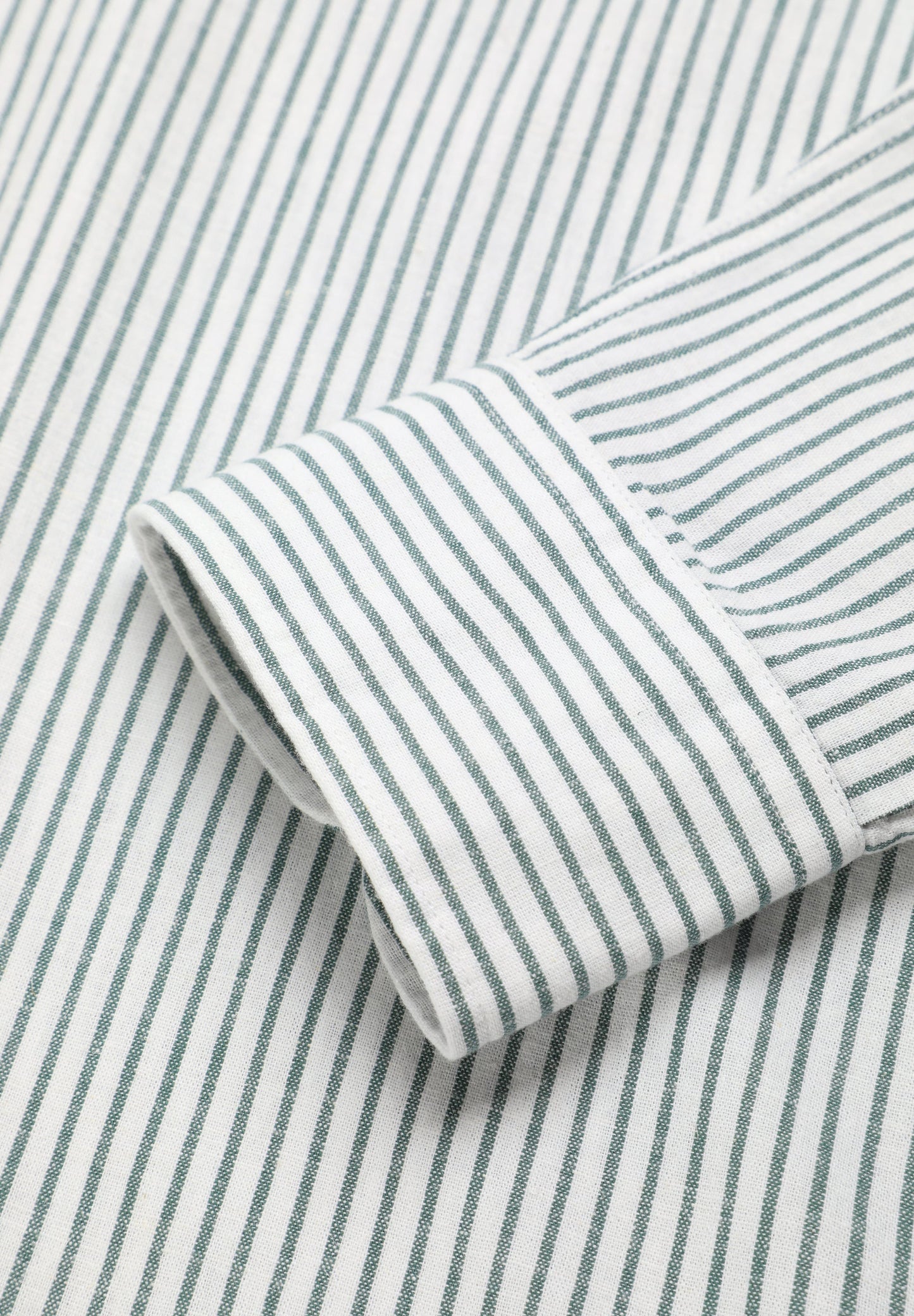 STRIPED SHIRT WITH CONTRAST SKULL