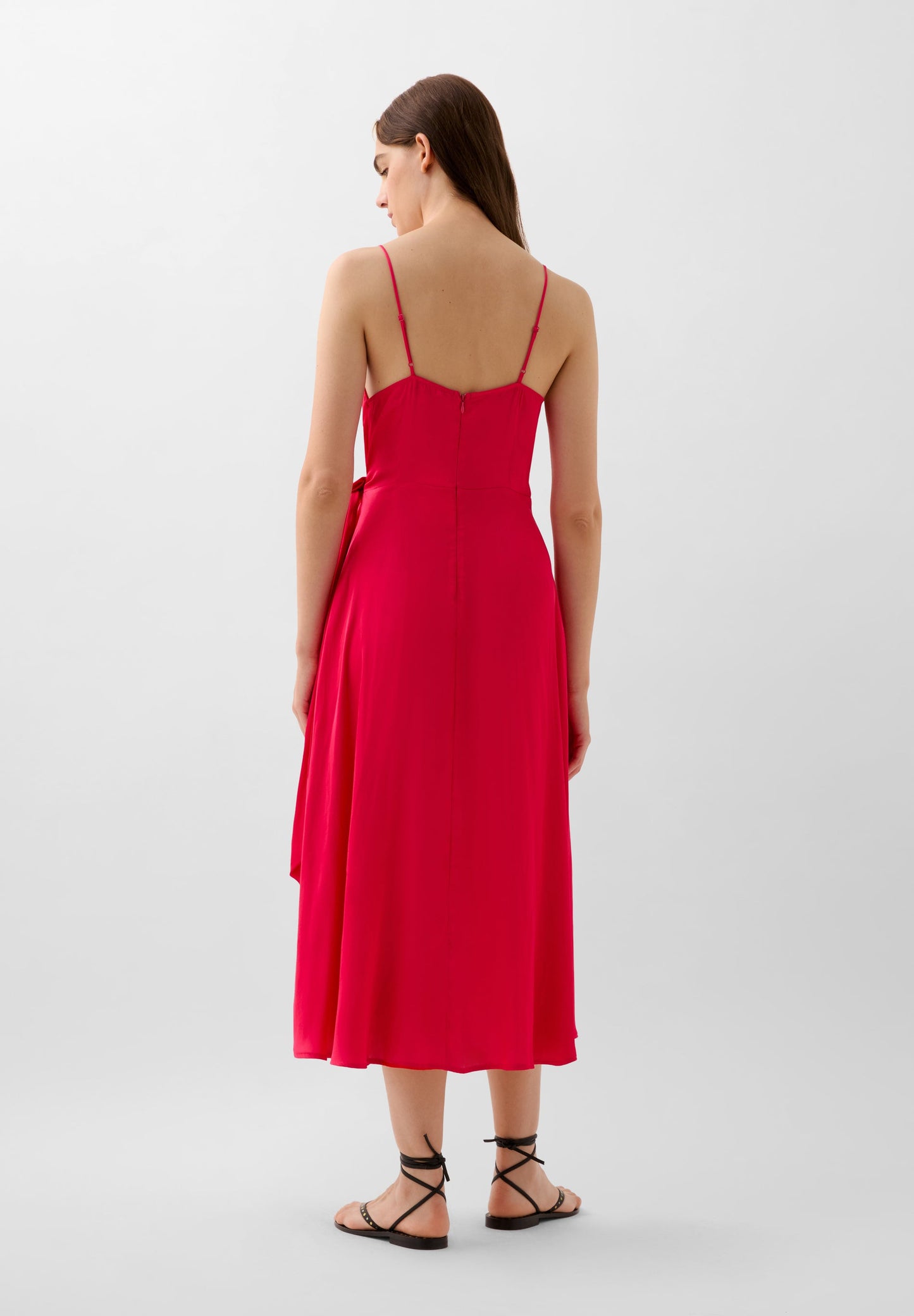 ASYMMETRIC NECKLINE DRESS