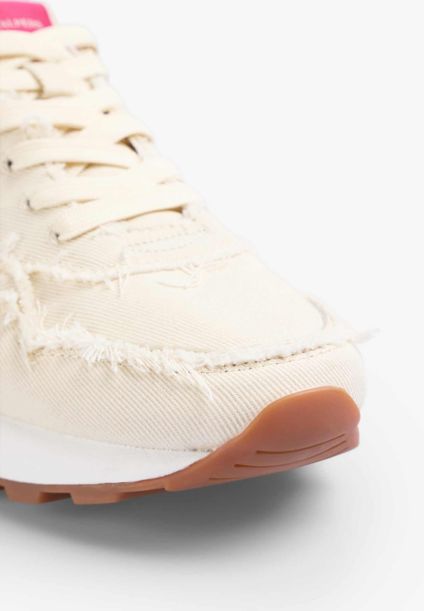 SNEAKERS WITH SIDE SKULL