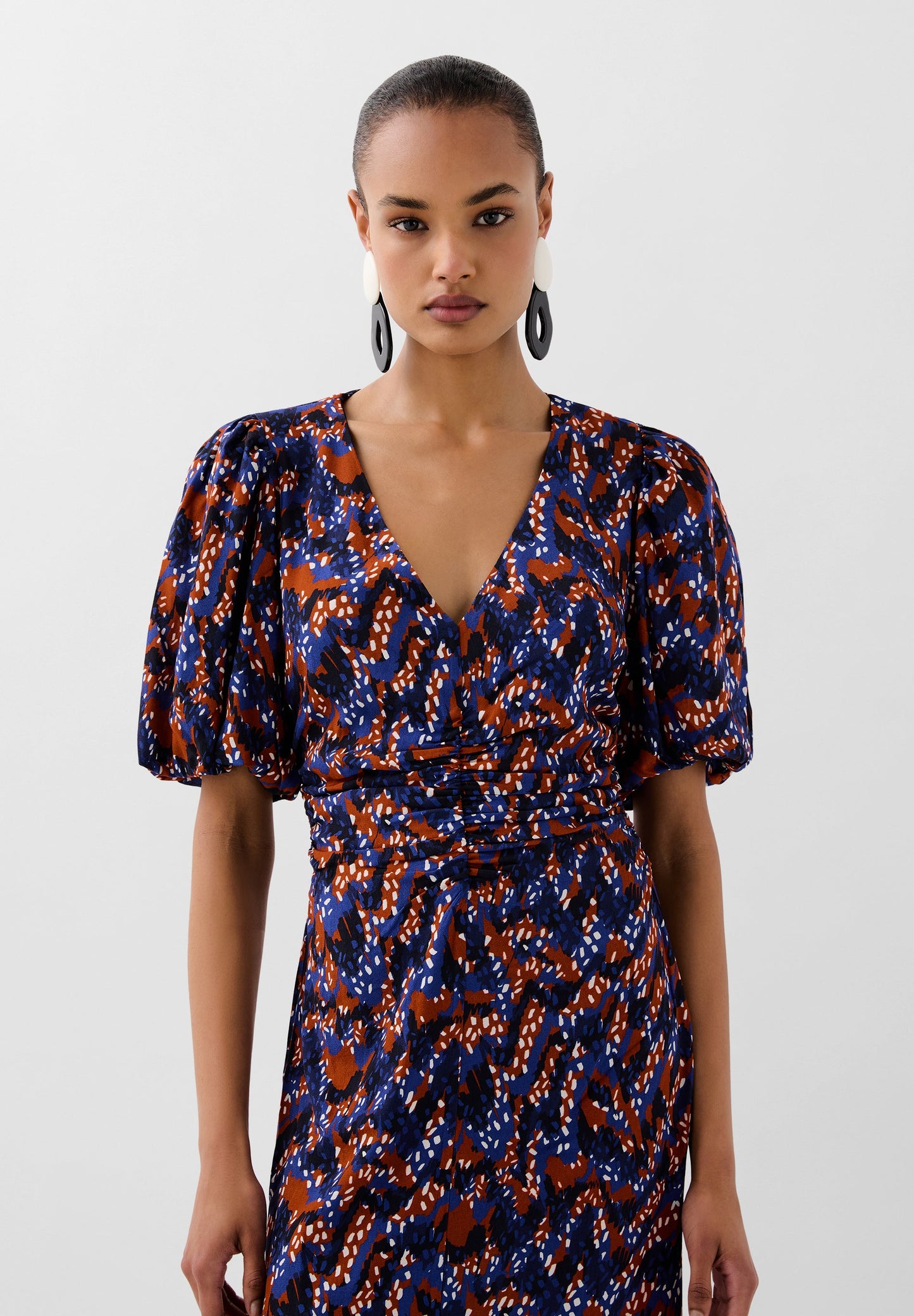 PRINTED DRESS WITH FRONT GATHERING