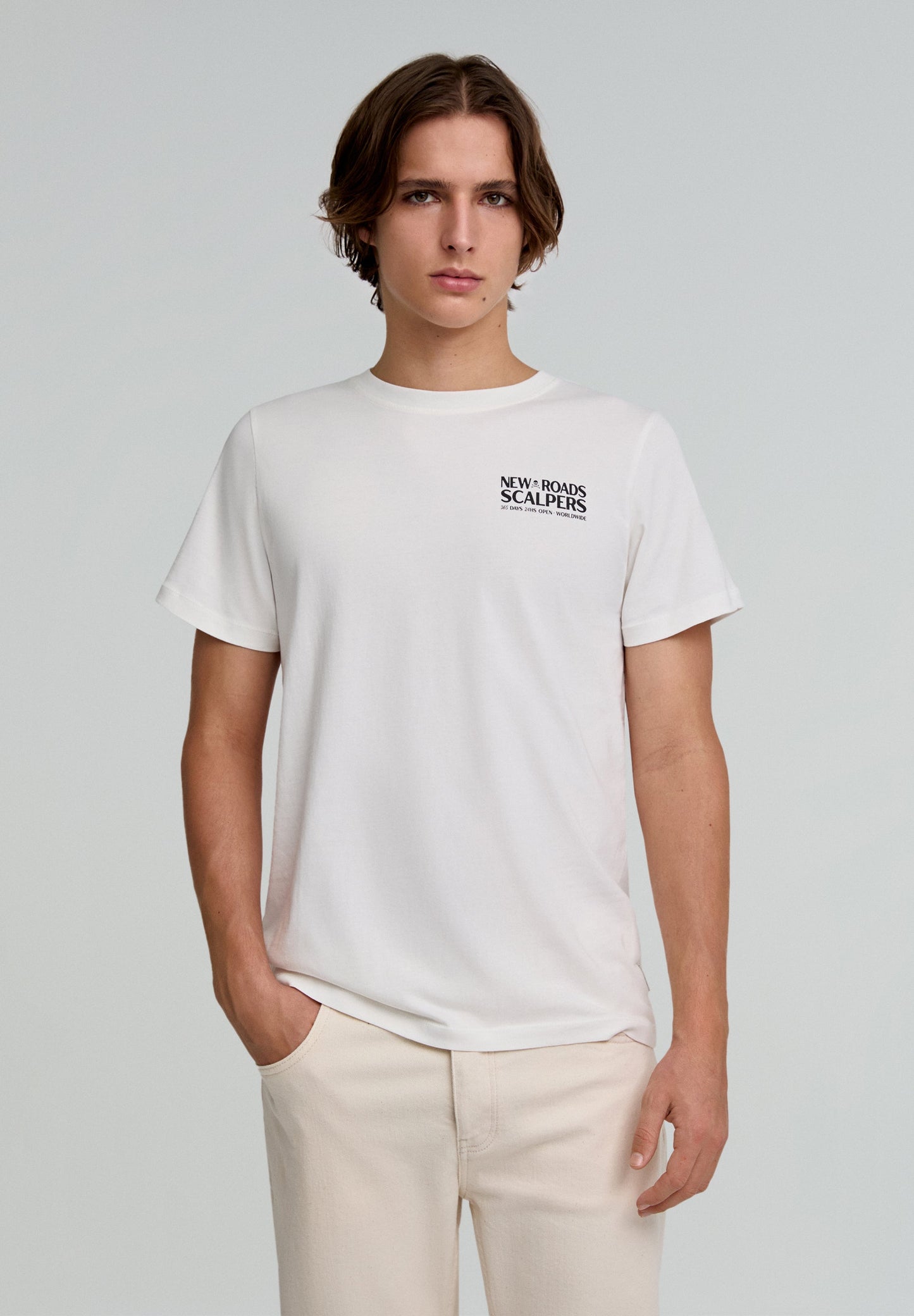 T-SHIRT WITH PRINT ON THE BACK