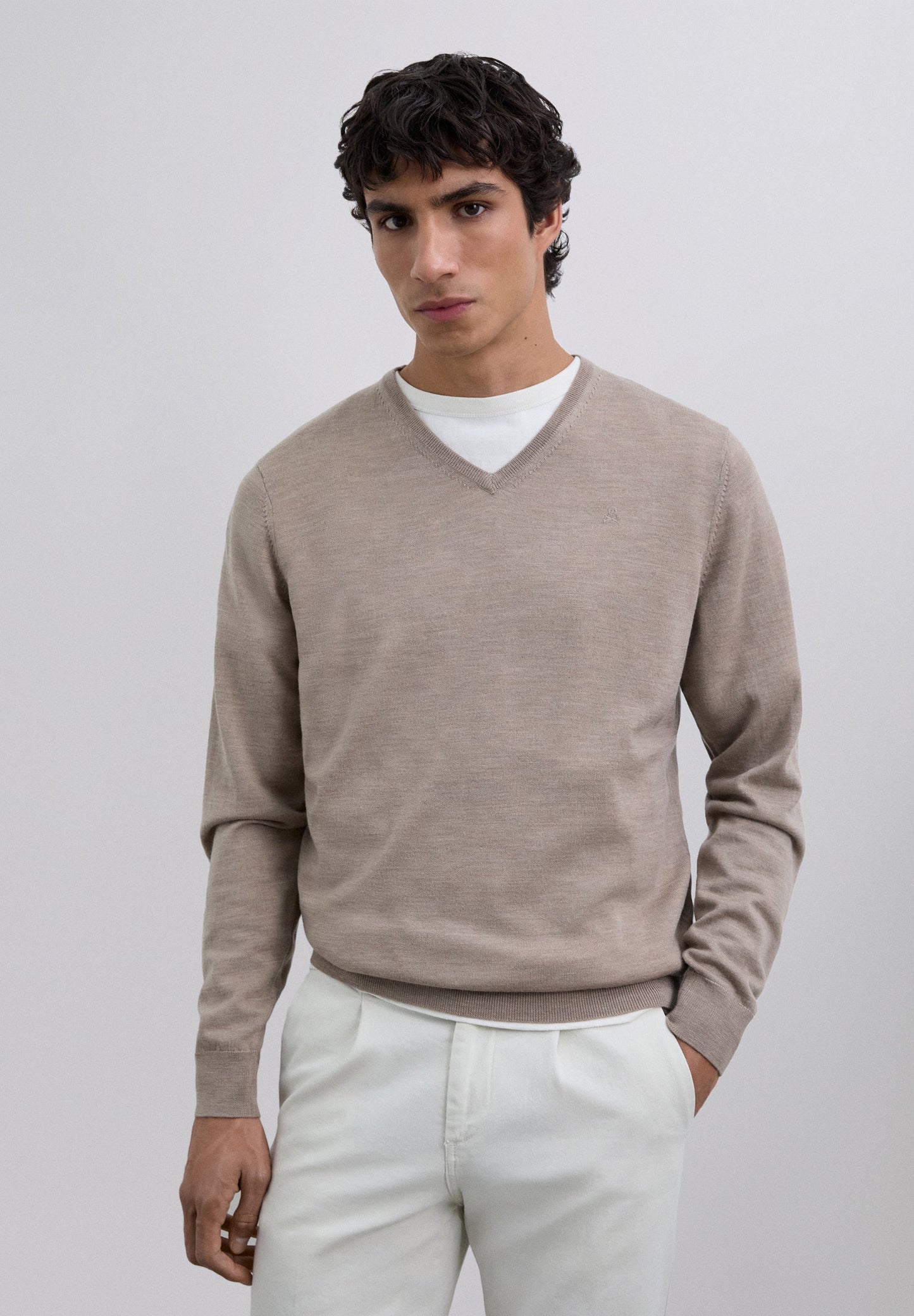 V-NECK WOOL SWEATER WITH SKULL