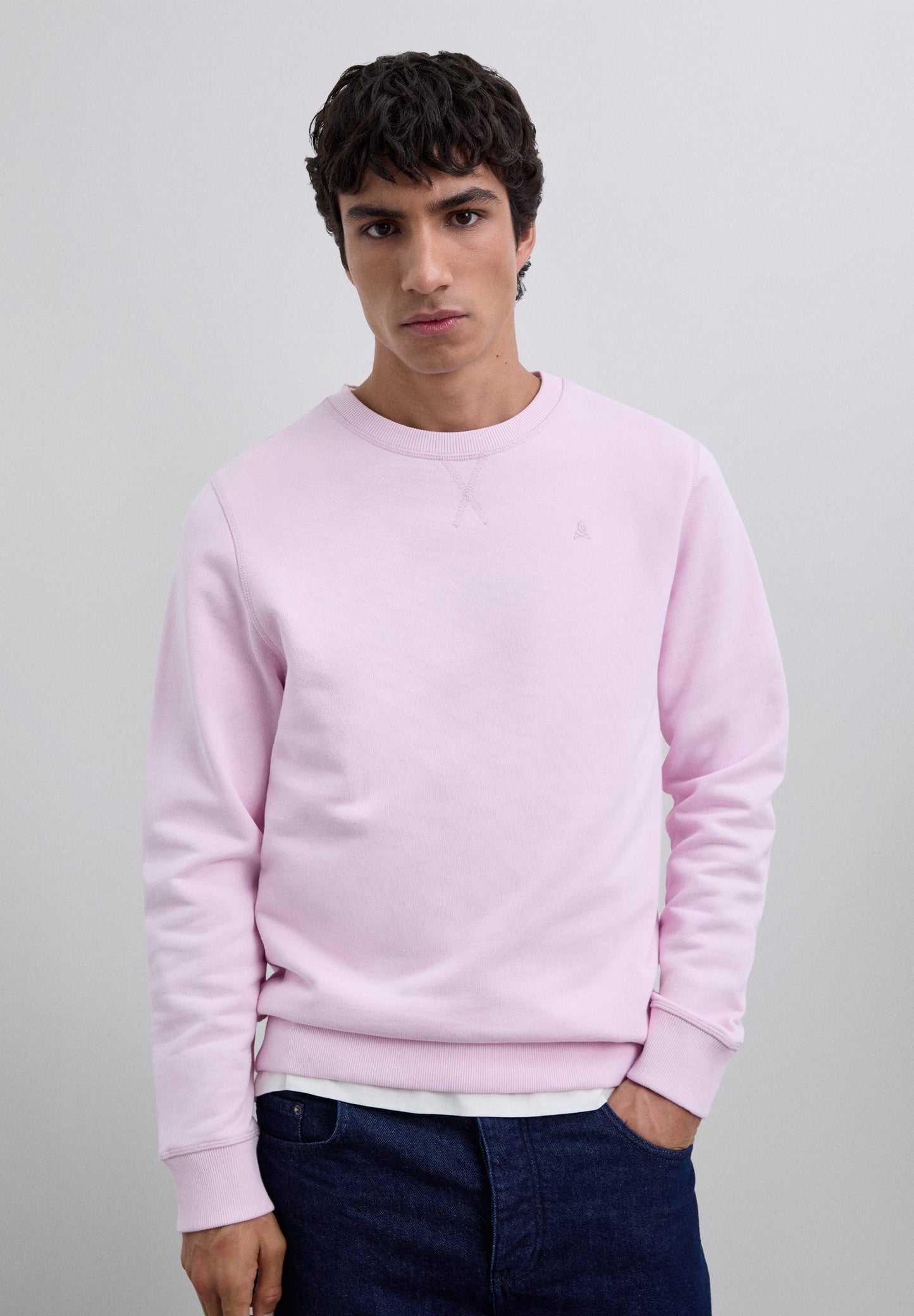 SWEATSHIRT WITH EMBROIDERED SKULL
