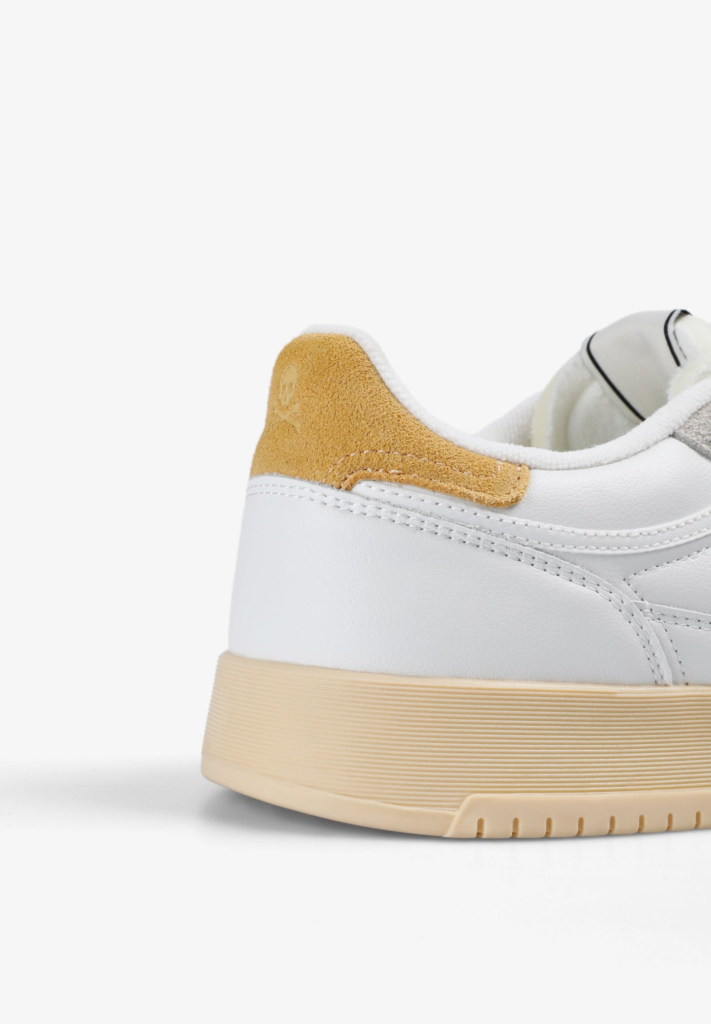 SCMILES SNEAKERS