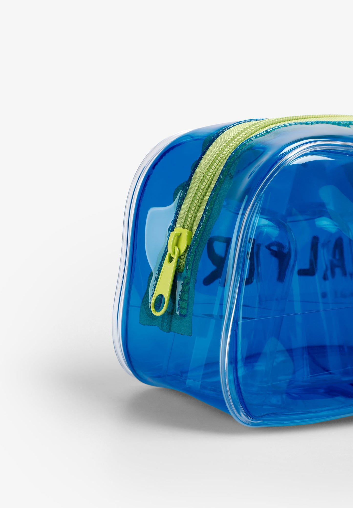 SKULL TOILETRY BAG