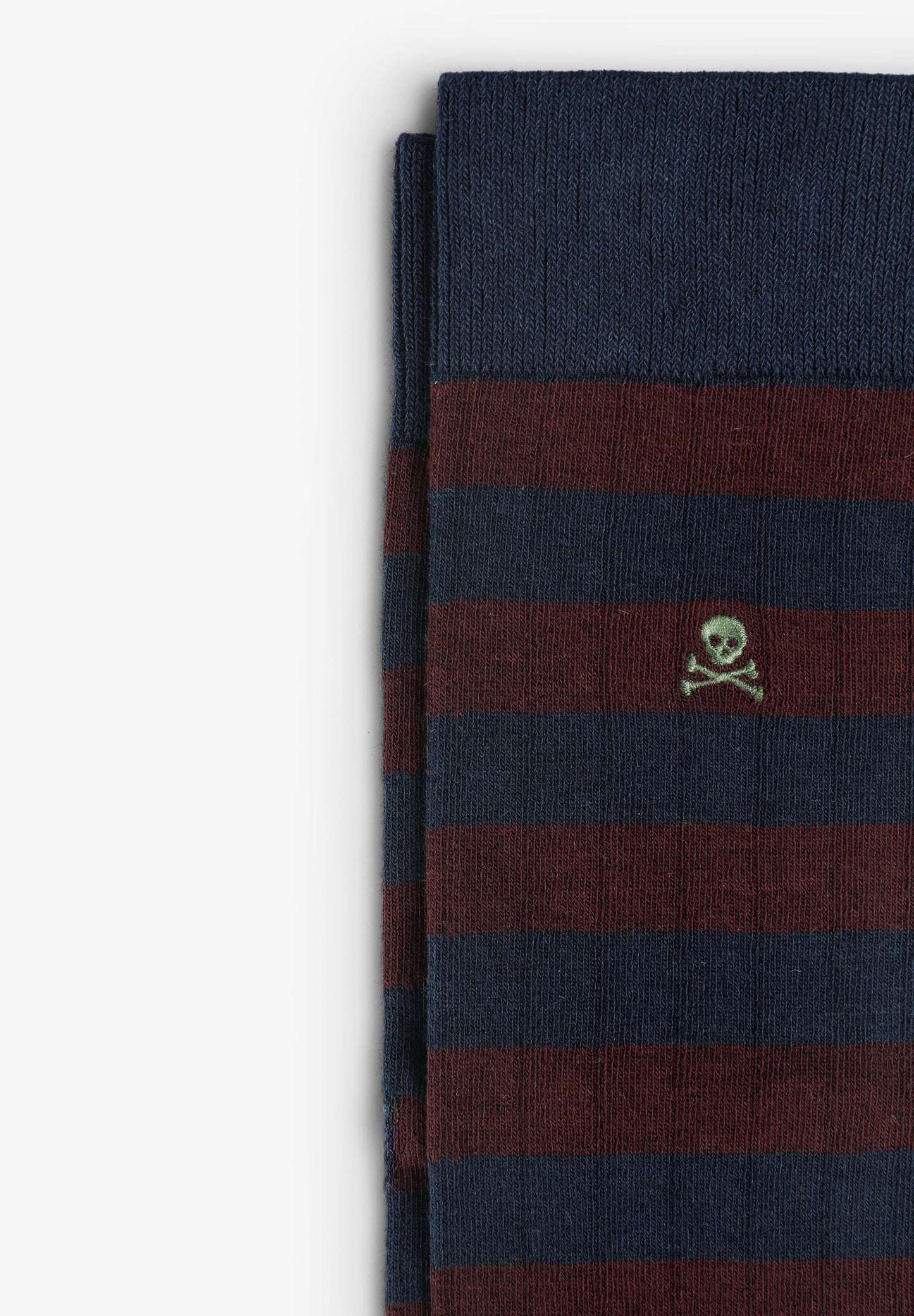 STRIPED SKULL SOCKS