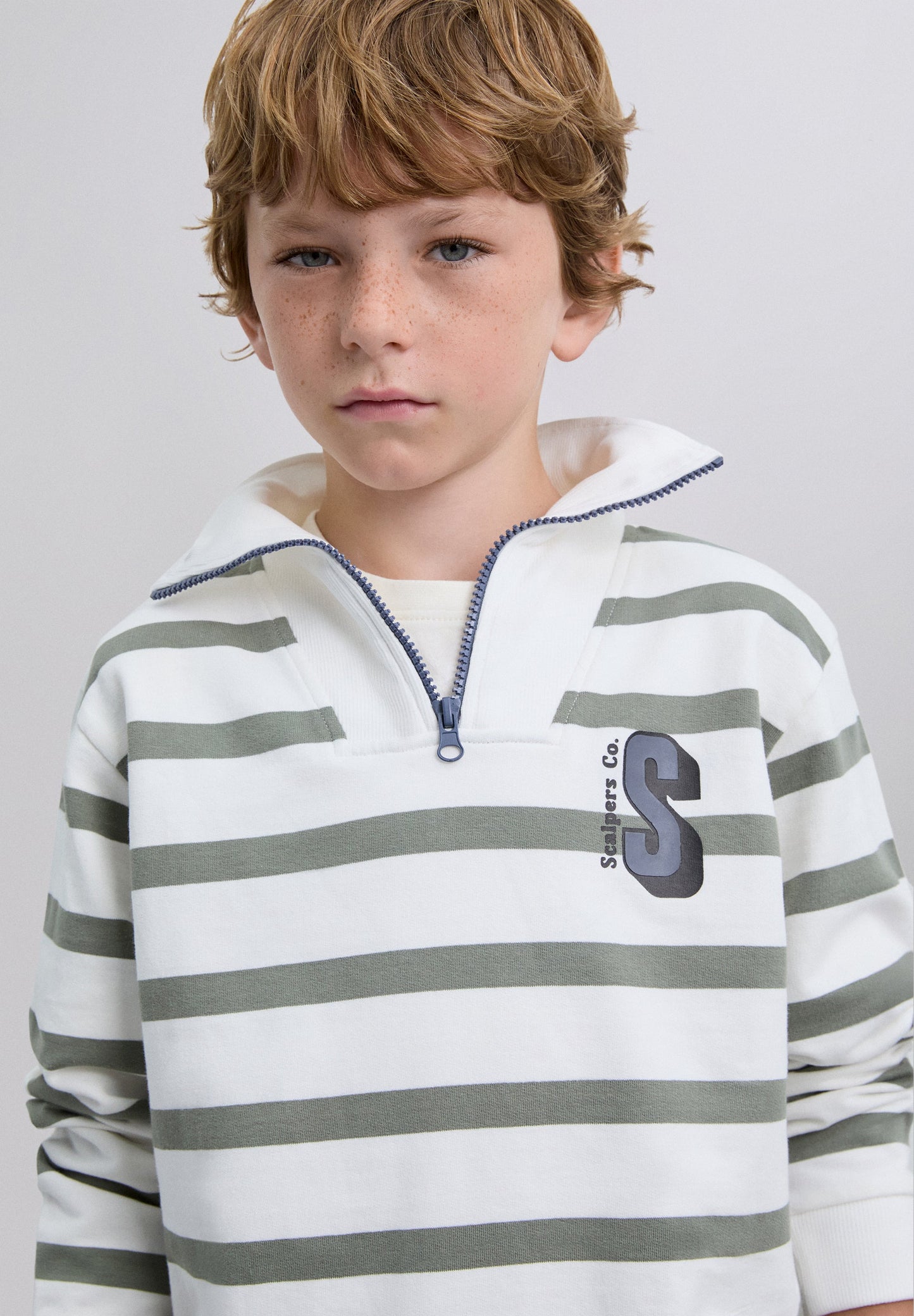 STRIPED SWEATSHIRT WITH SKULL