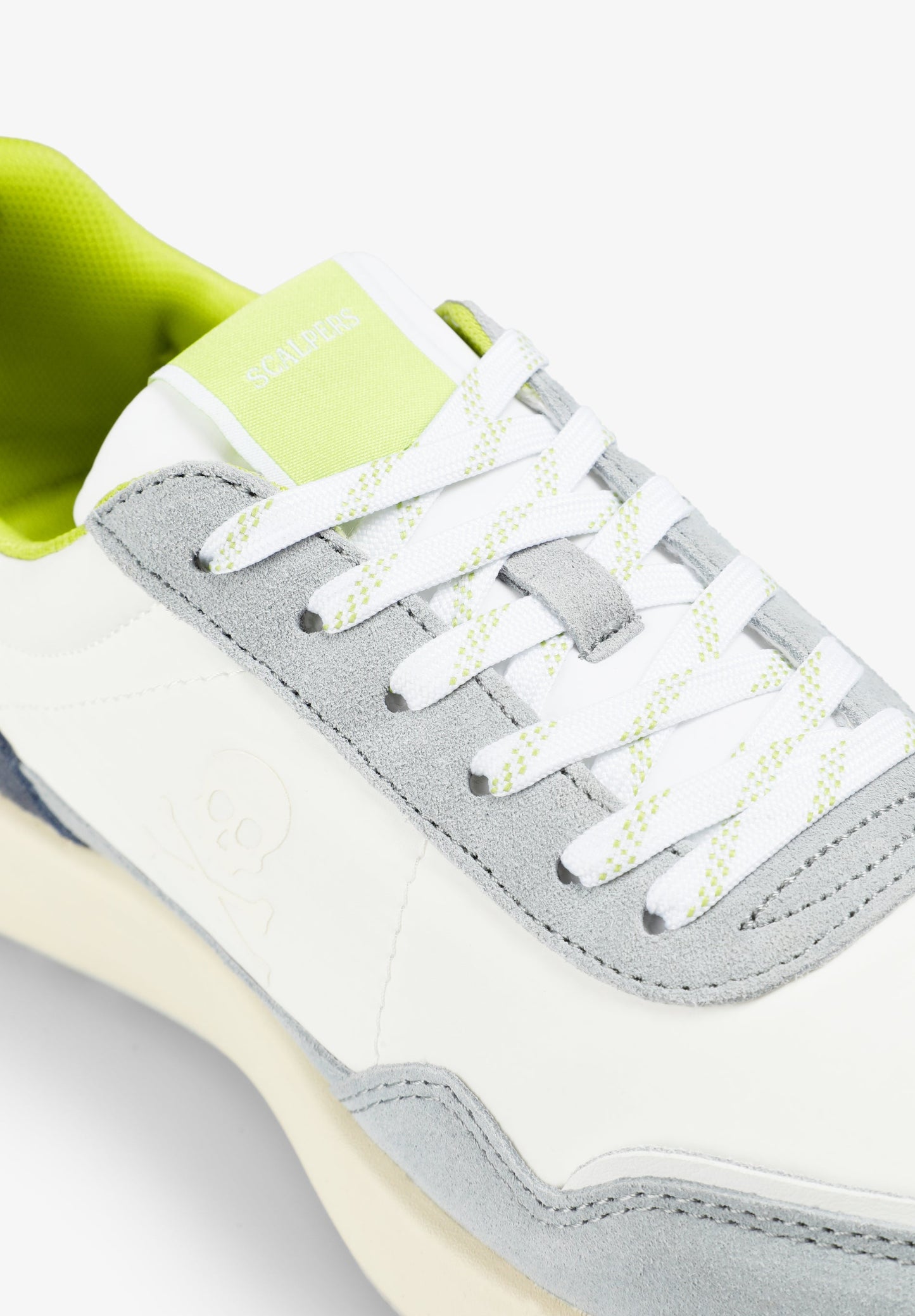 LEATHER SKULL SNEAKERS