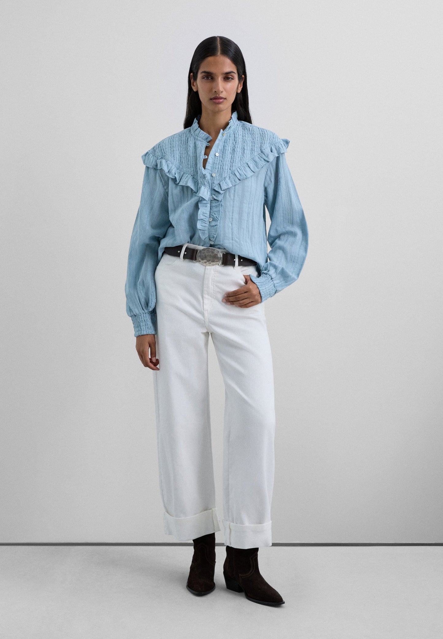 RUCHED BLOUSE WITH RUFFLES.