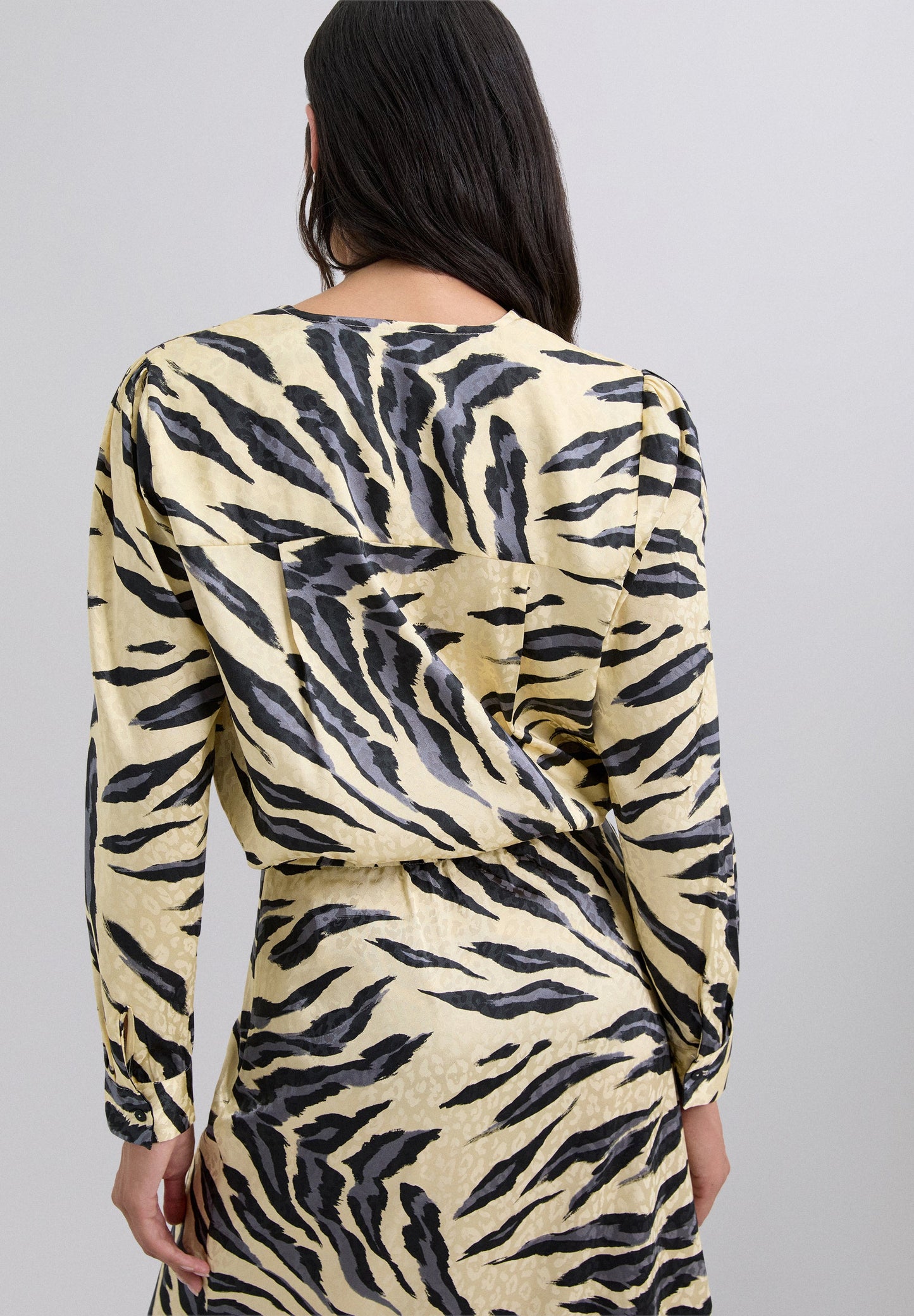 ANIMAL PRINT SATIN BLOUSE