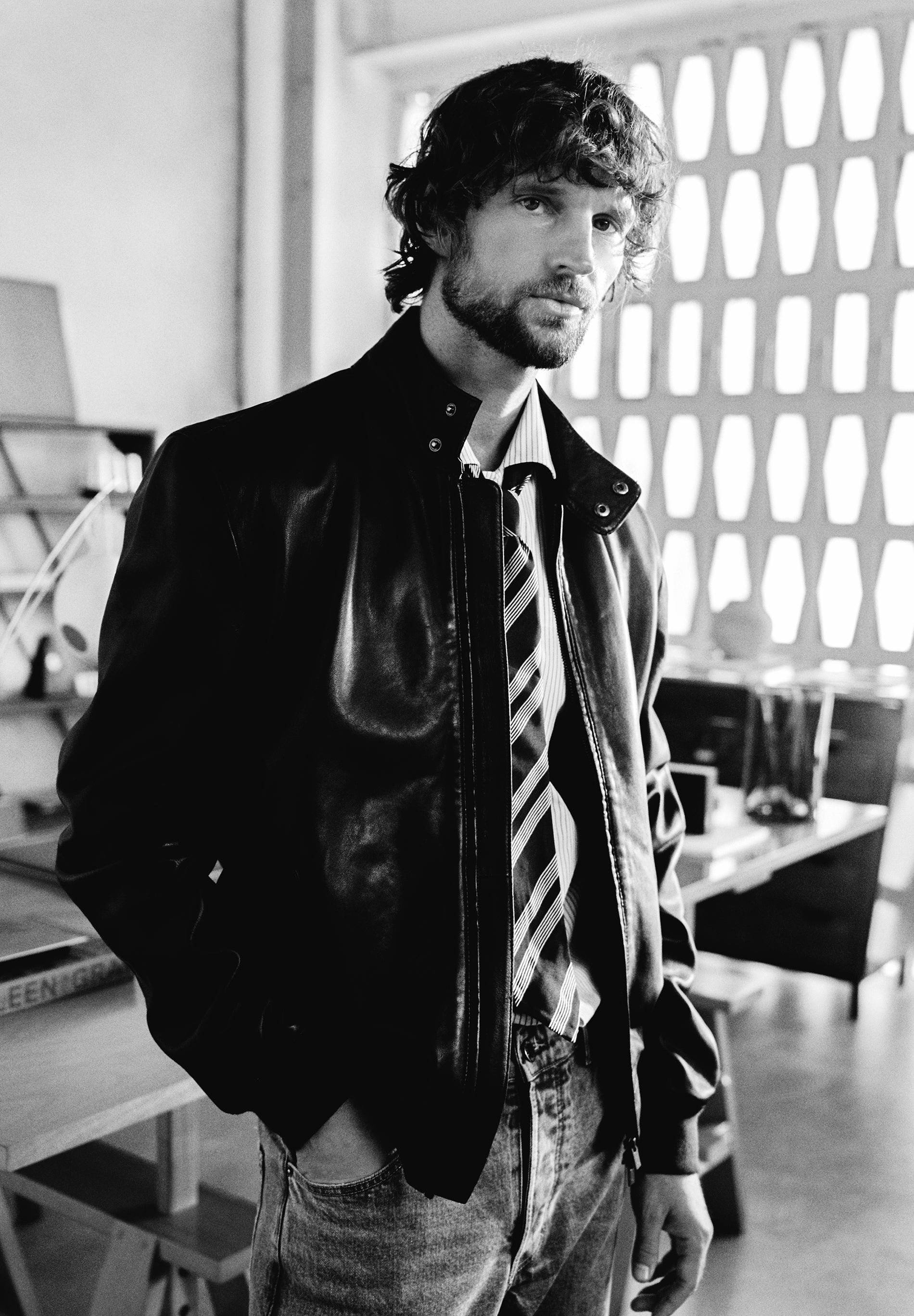100% LEATHER JACKET