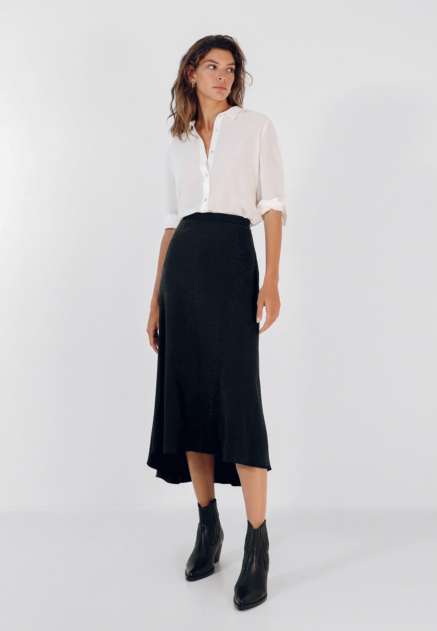 FALDA JACQUARD CALAVERAS ESTRELLAS