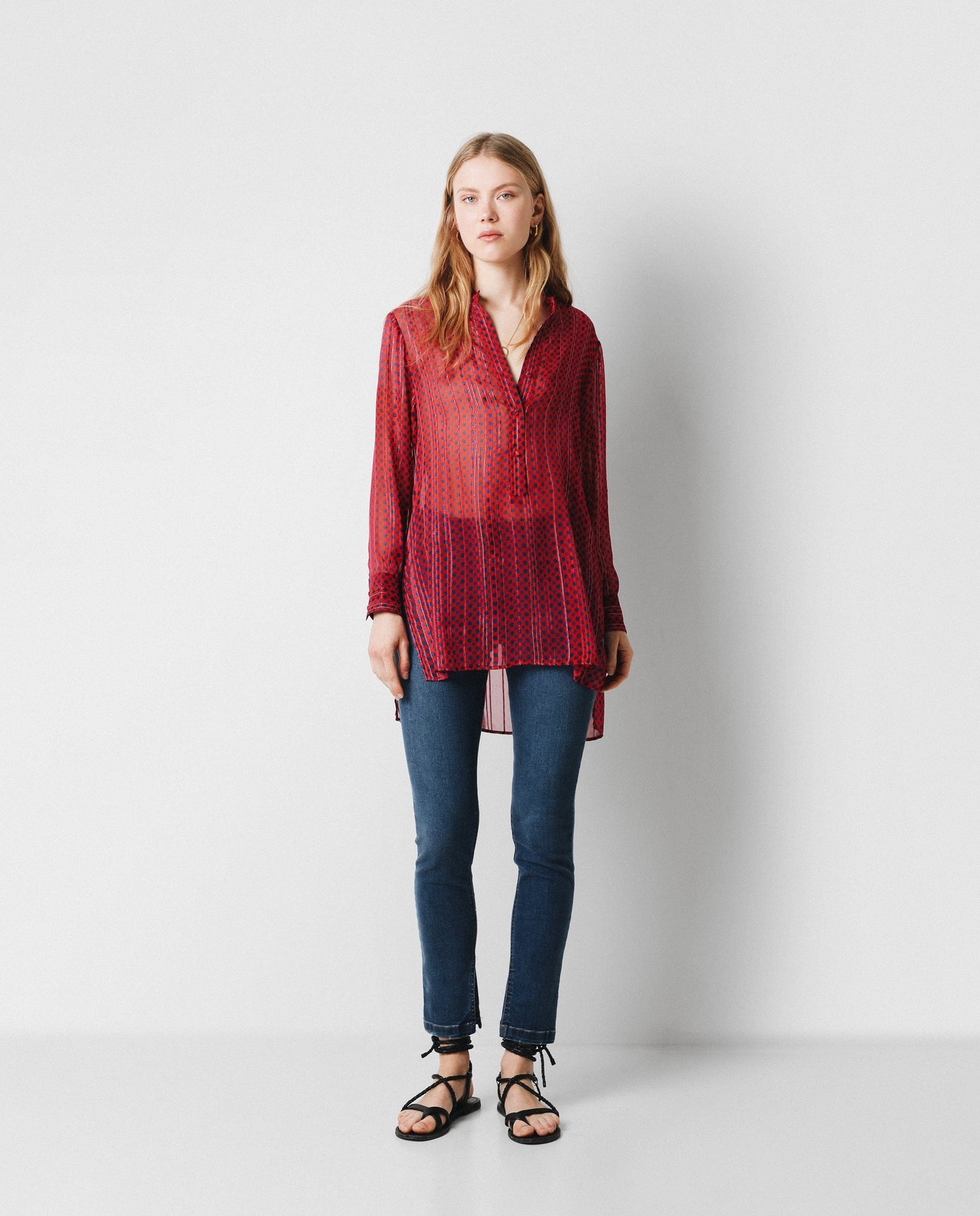 BLUSA LUNARES SEMITRANSPARENTE