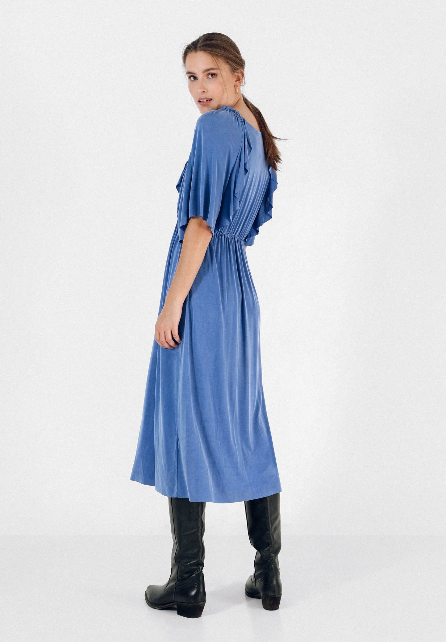 VESTIDO CUPRO VOLANTES