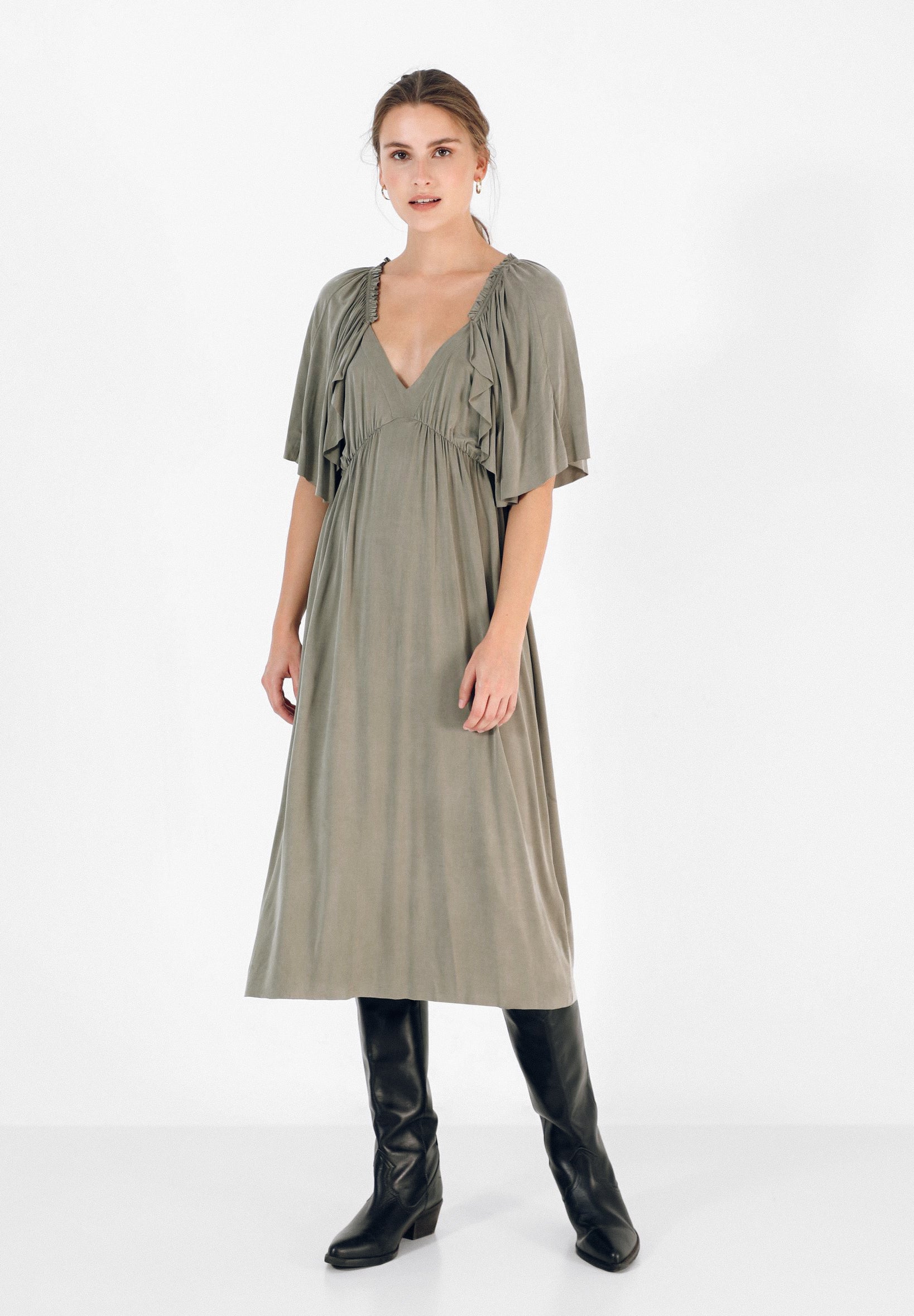 VESTIDO CUPRO VOLANTES