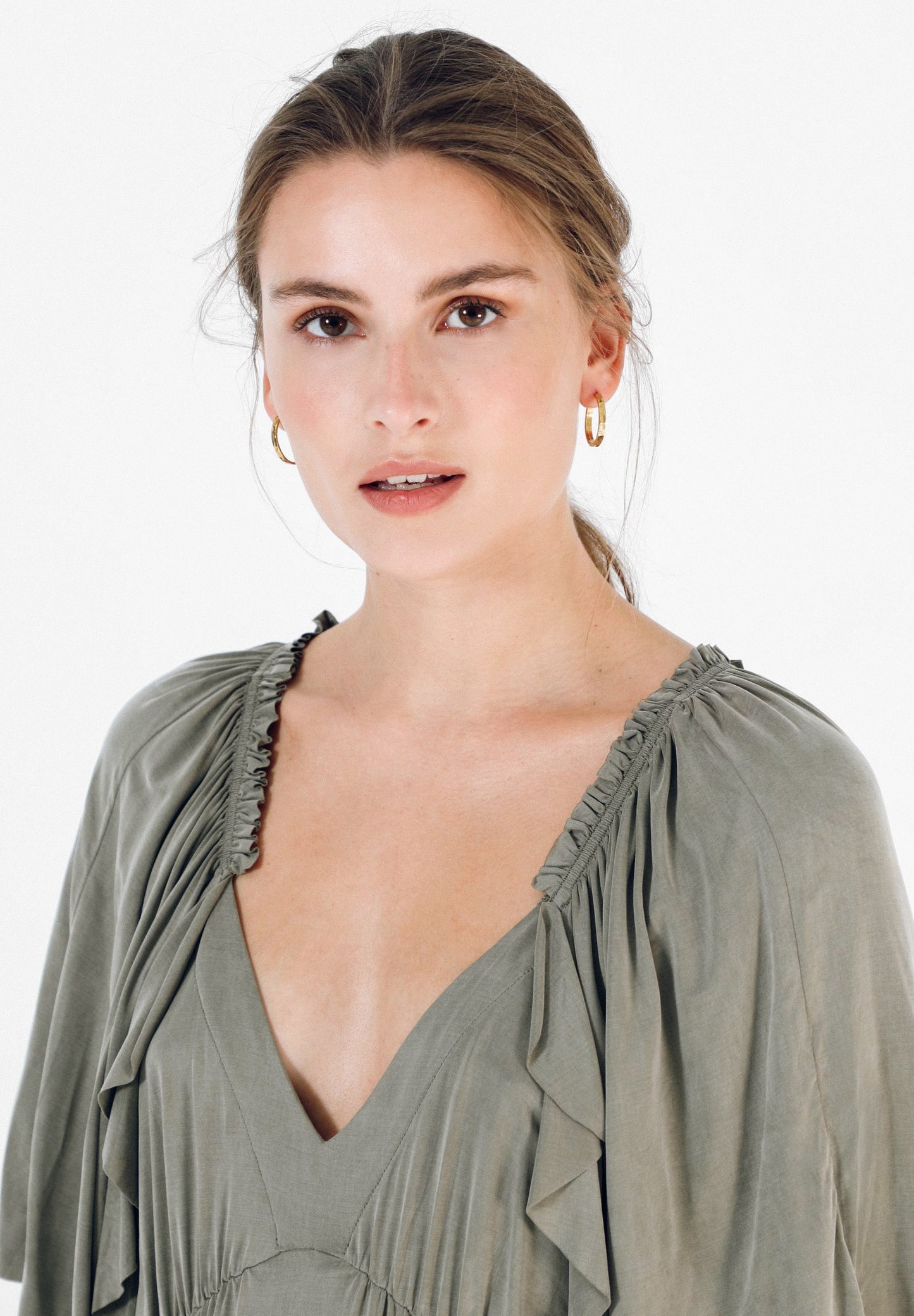 VESTIDO CUPRO VOLANTES