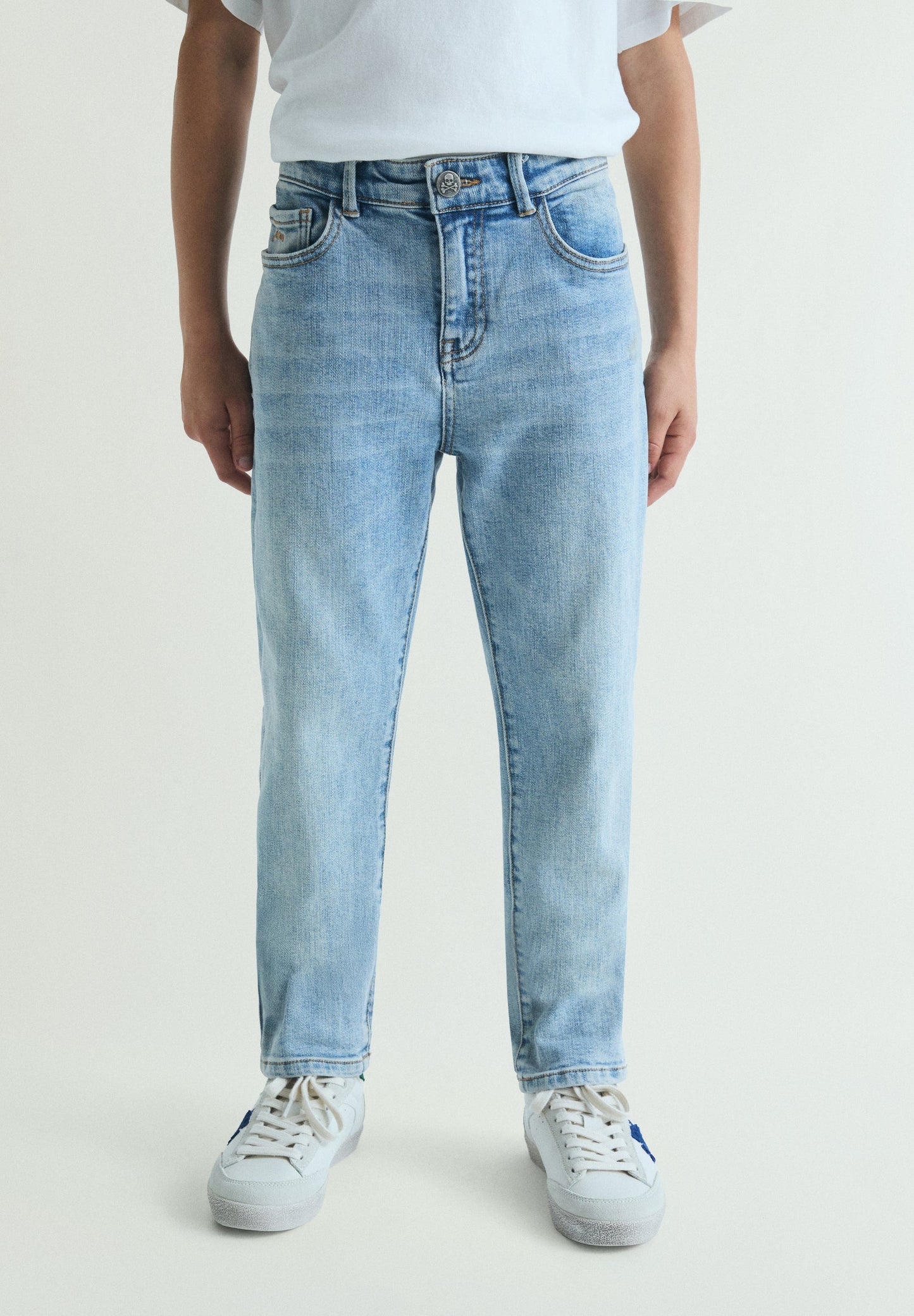 PANTALÓN VAQUERO