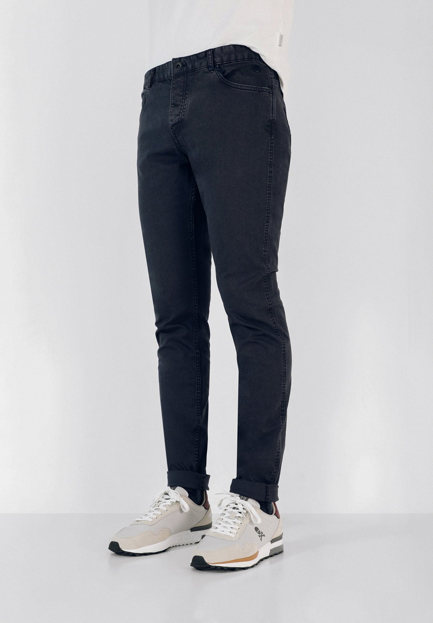 FIVE-POCKET TROUSERS