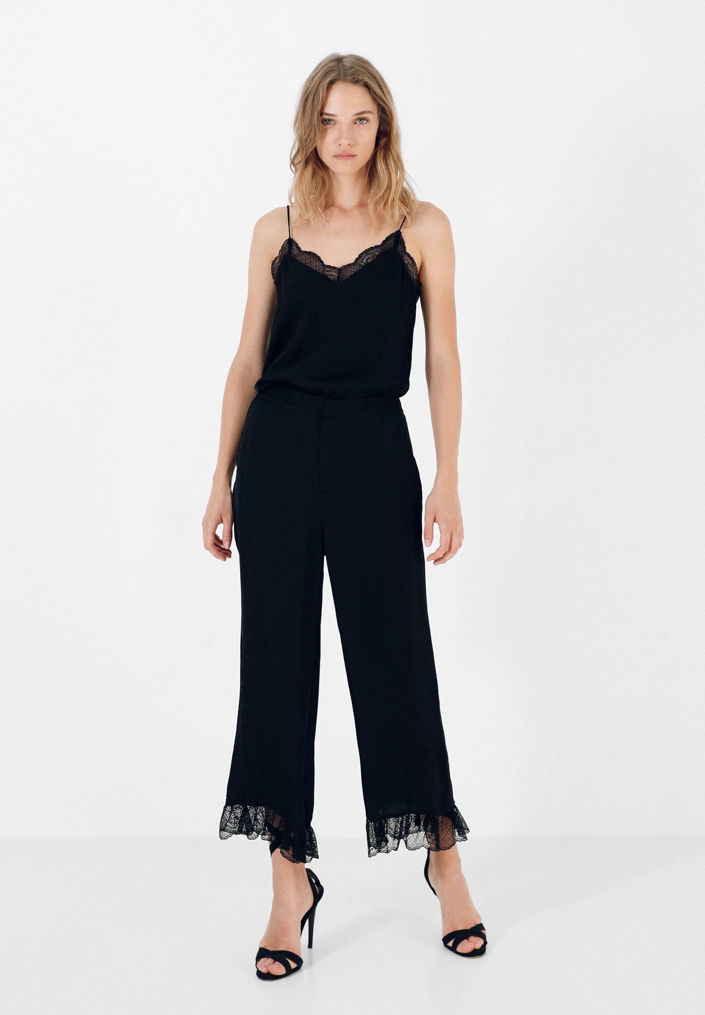 PANTALÓN FLUÍDO ENCAJE