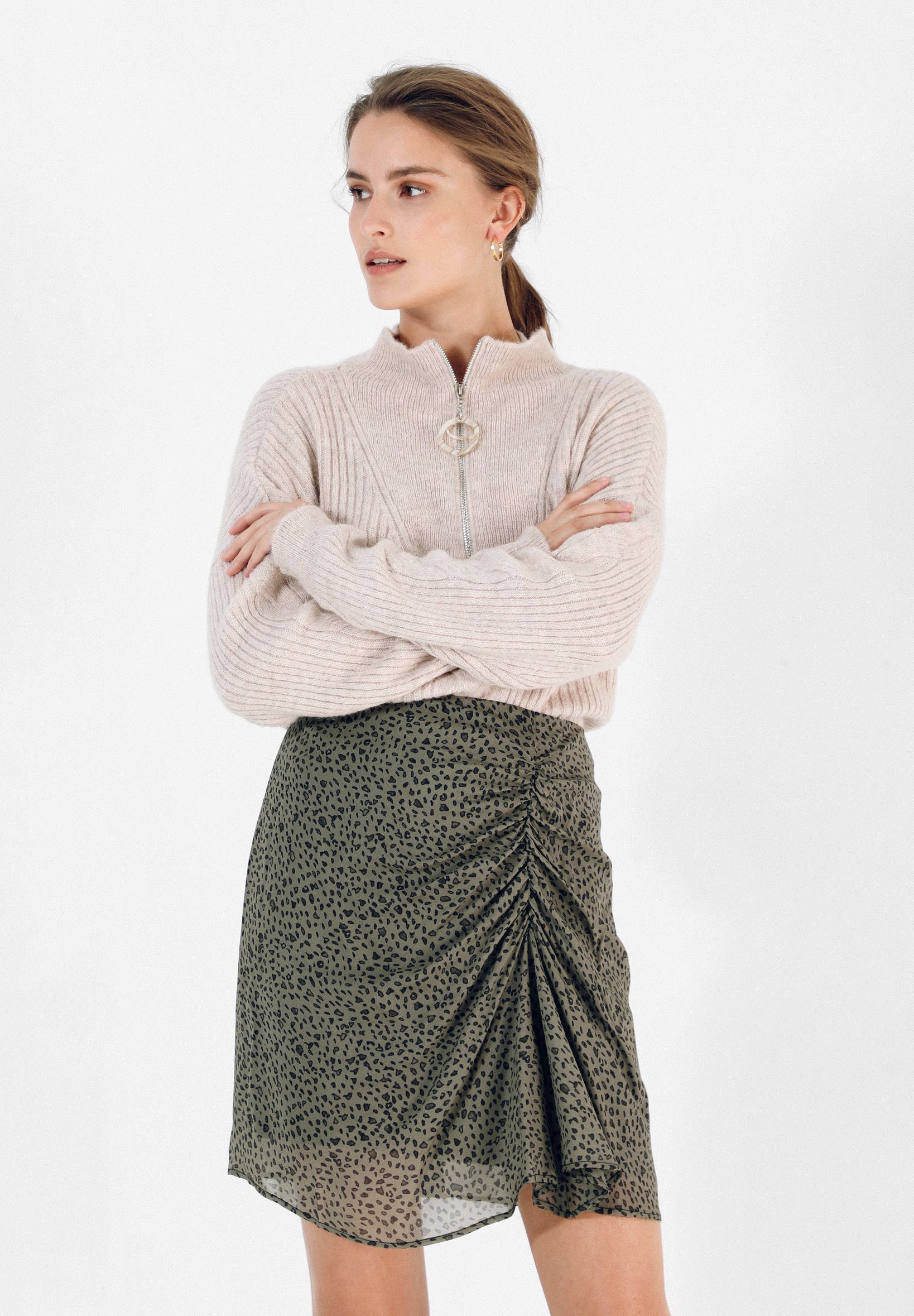 FALDA FRUNCE LATERAL