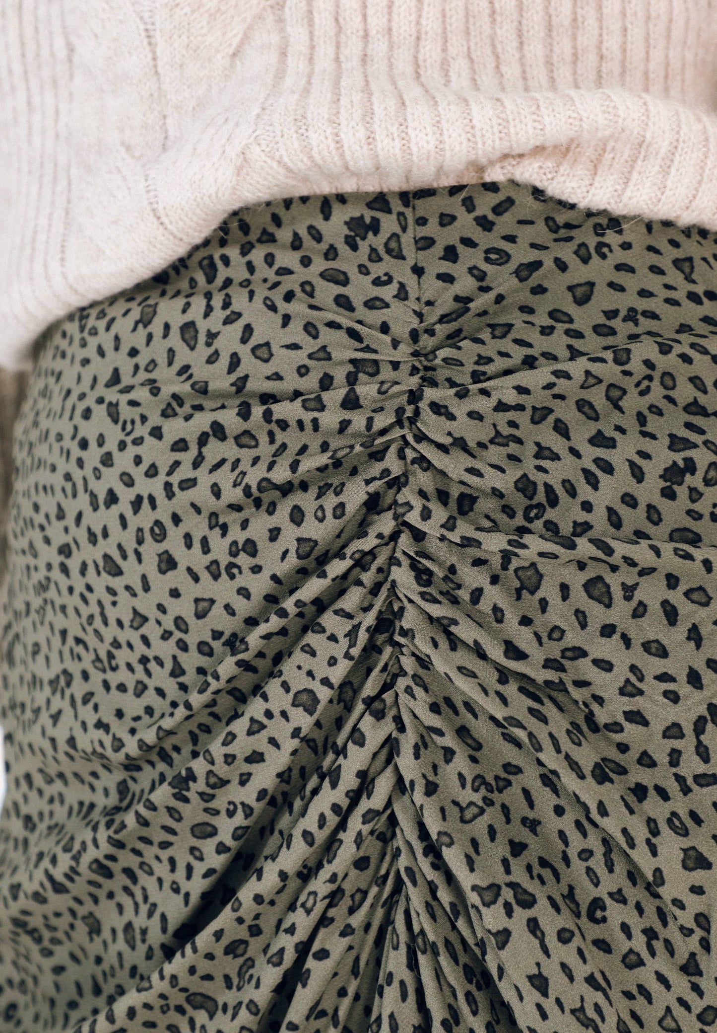 FALDA FRUNCE LATERAL