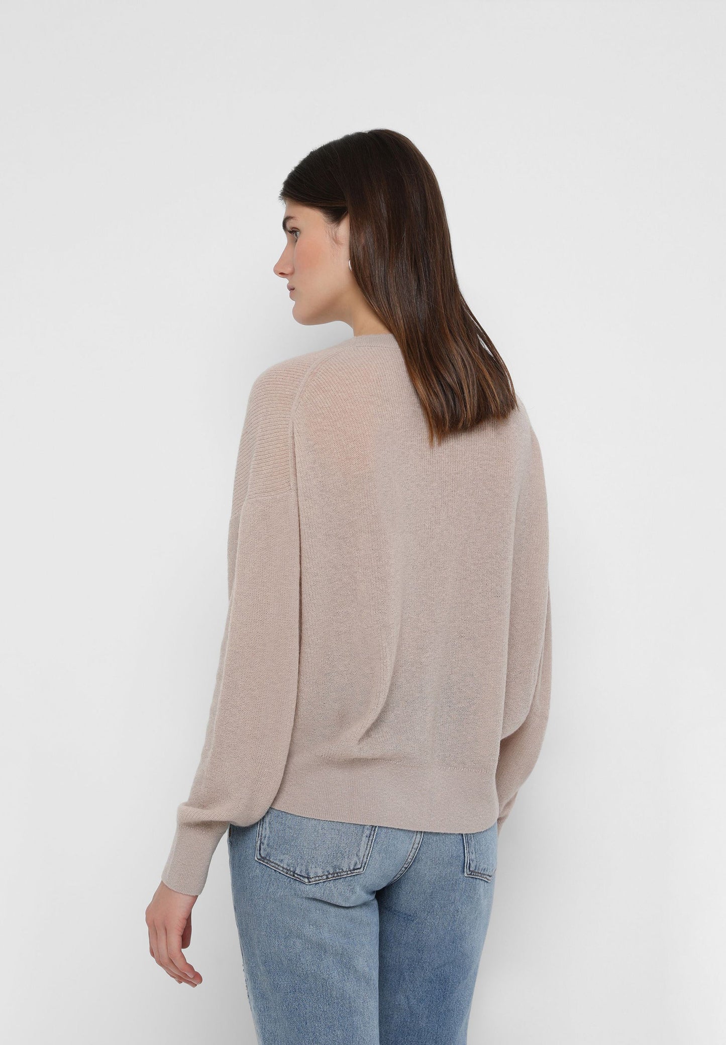 KNIT V-NECK SWEATER