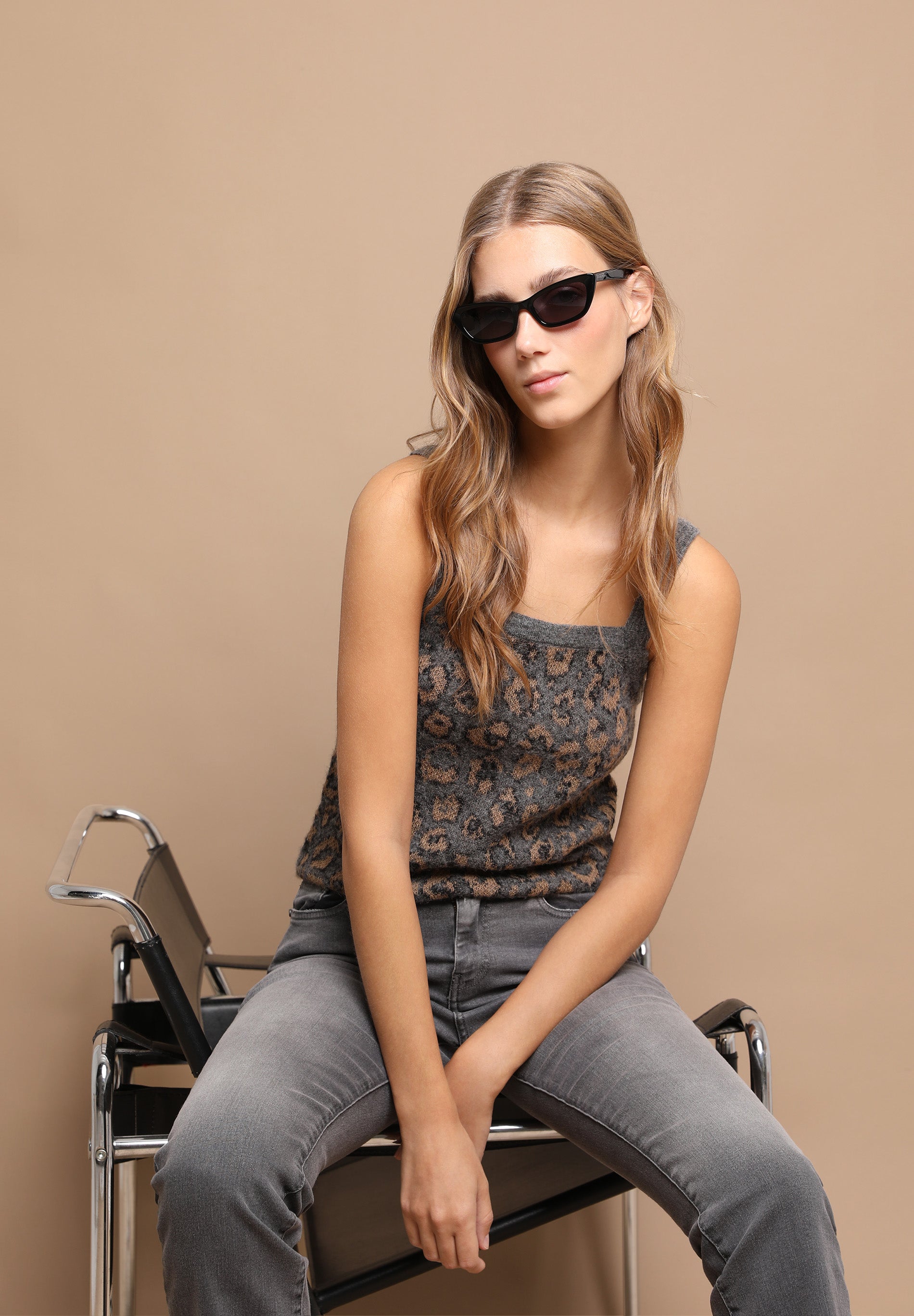 ANIMAL PRINT KNIT TOP