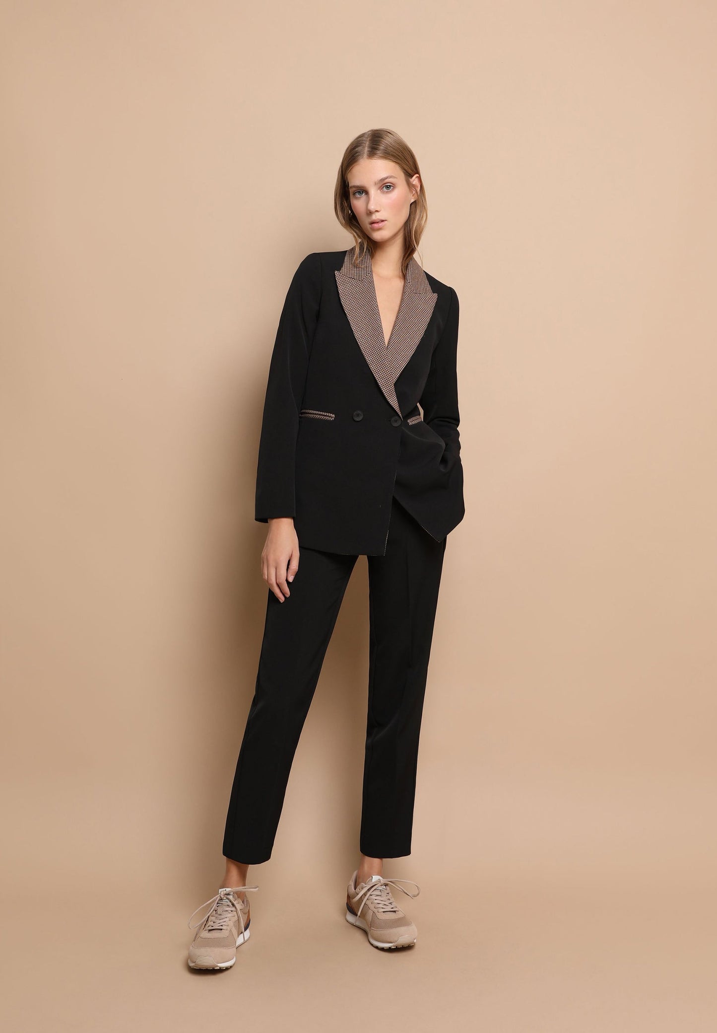 CONTRAST WAIST TROUSERS