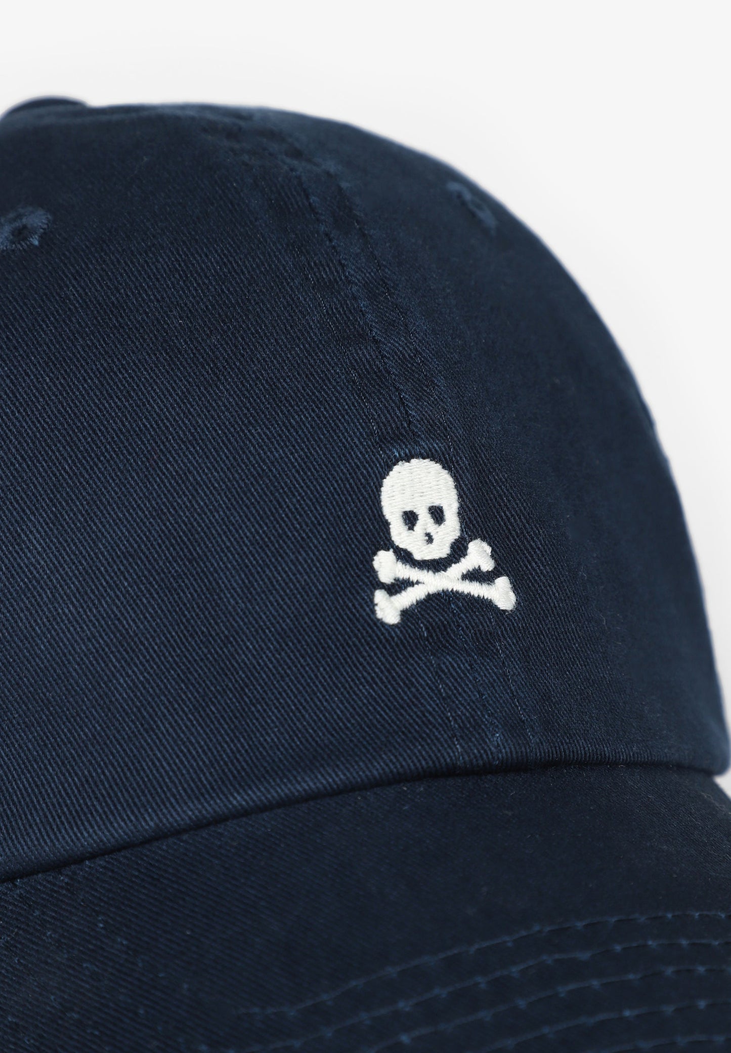 GORRA CALAVERA BORDADA - Scalpers