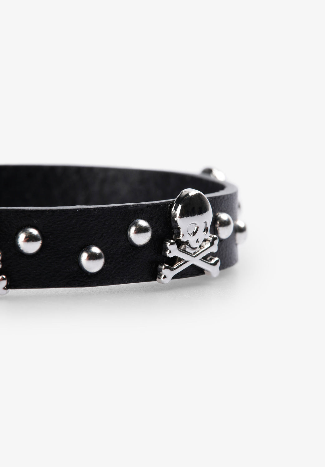 PULSERA CALAVERAS TACHAS - Scalpers