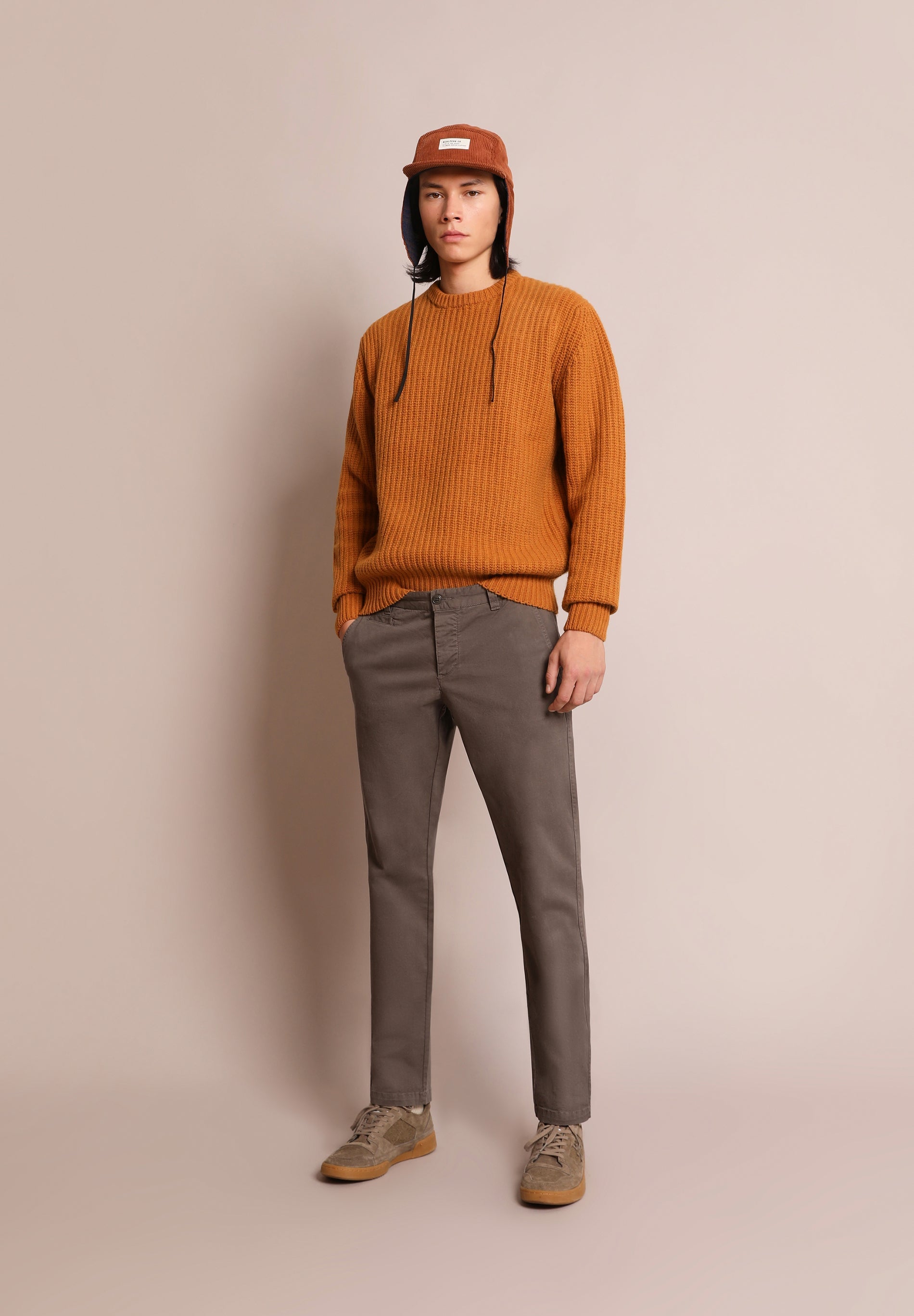 CASUAL CHINO TROUSERS