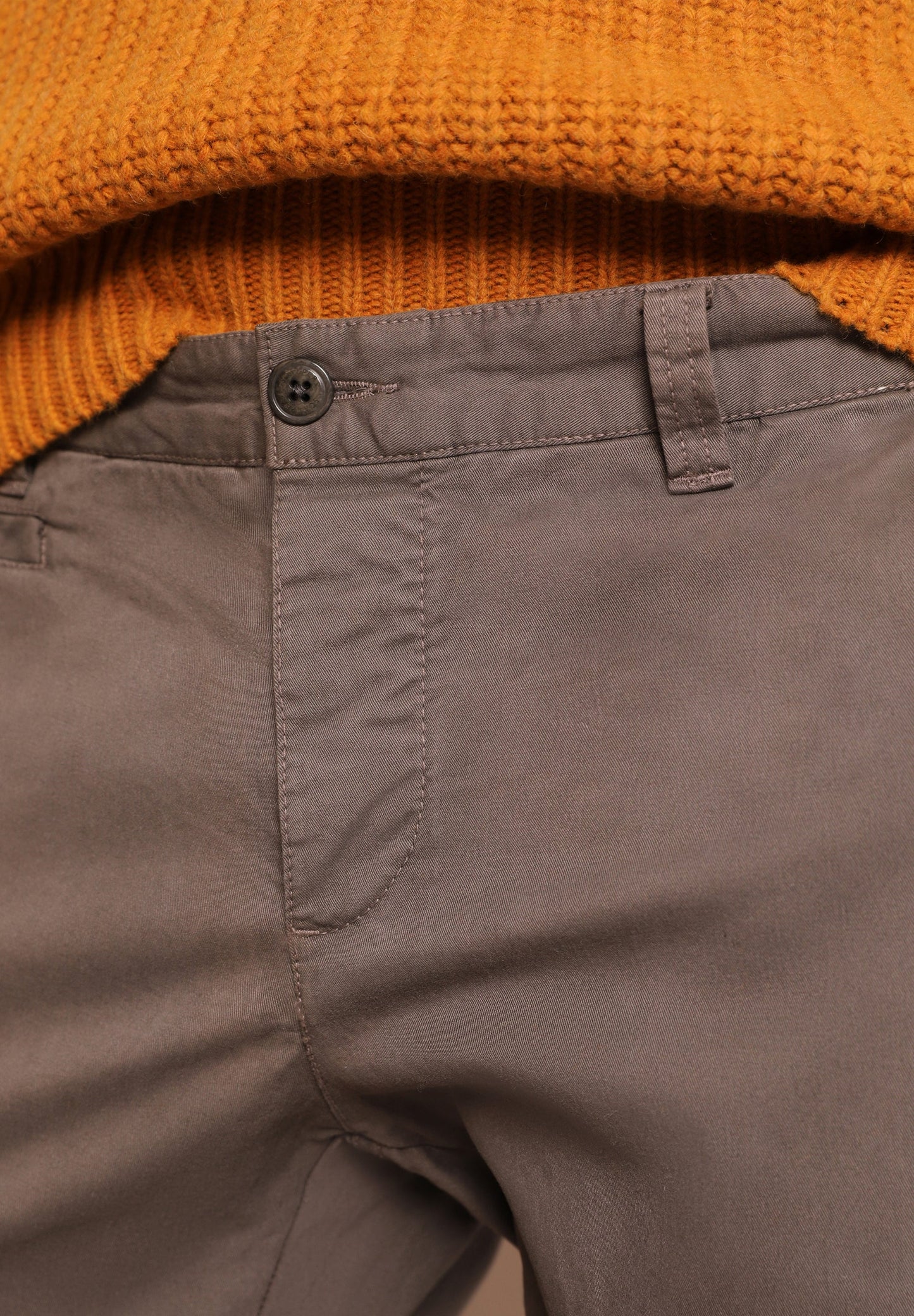 CASUAL CHINO TROUSERS