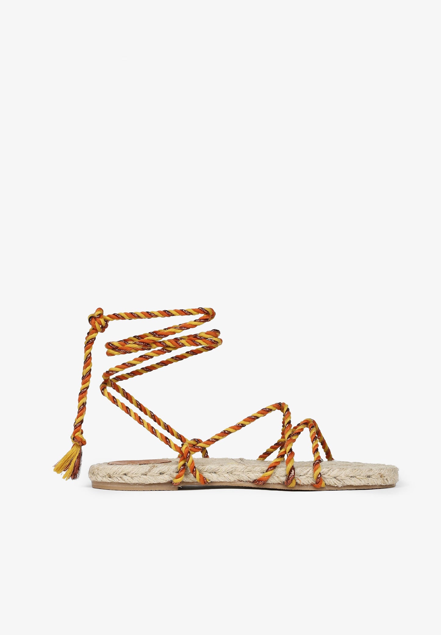 FLAT SANDALS TIED WITH BRAIDED CORDS