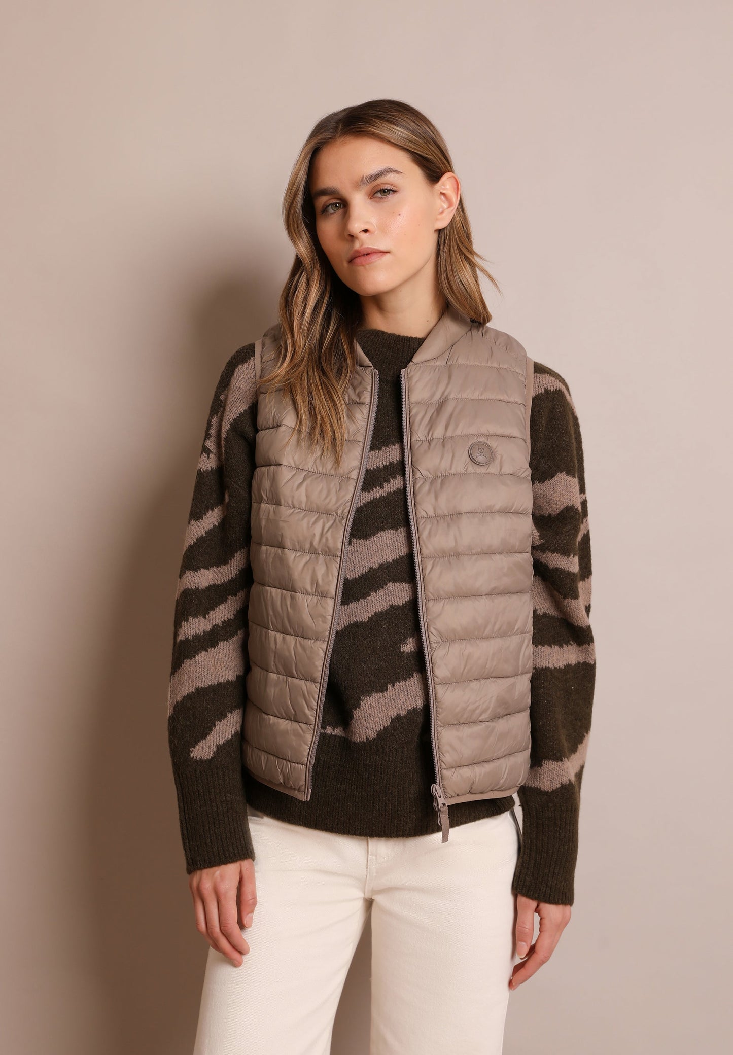 QUILTED GILET WITH SKULL DETAIL