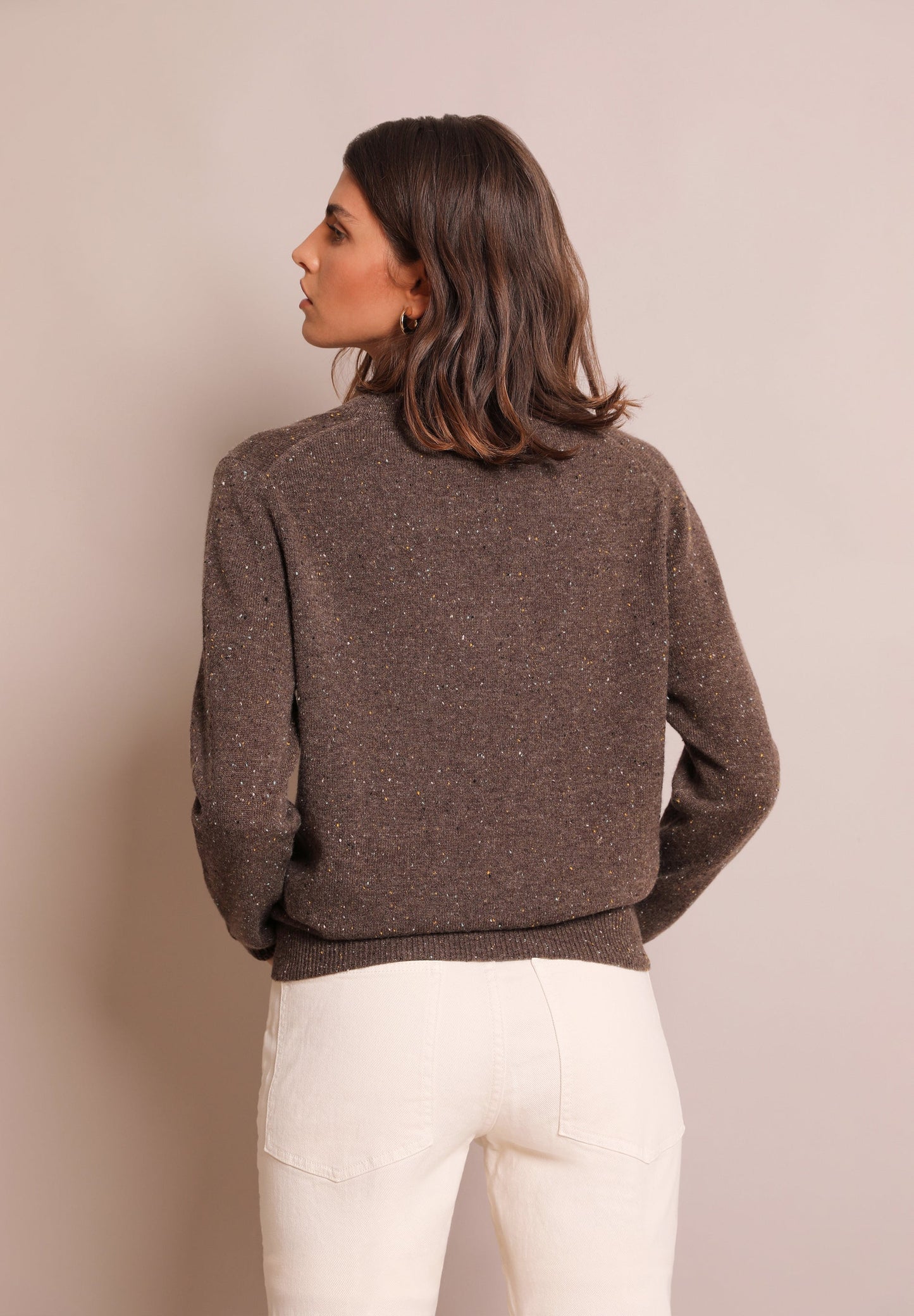 V-NECK CASHMERE SWEATER