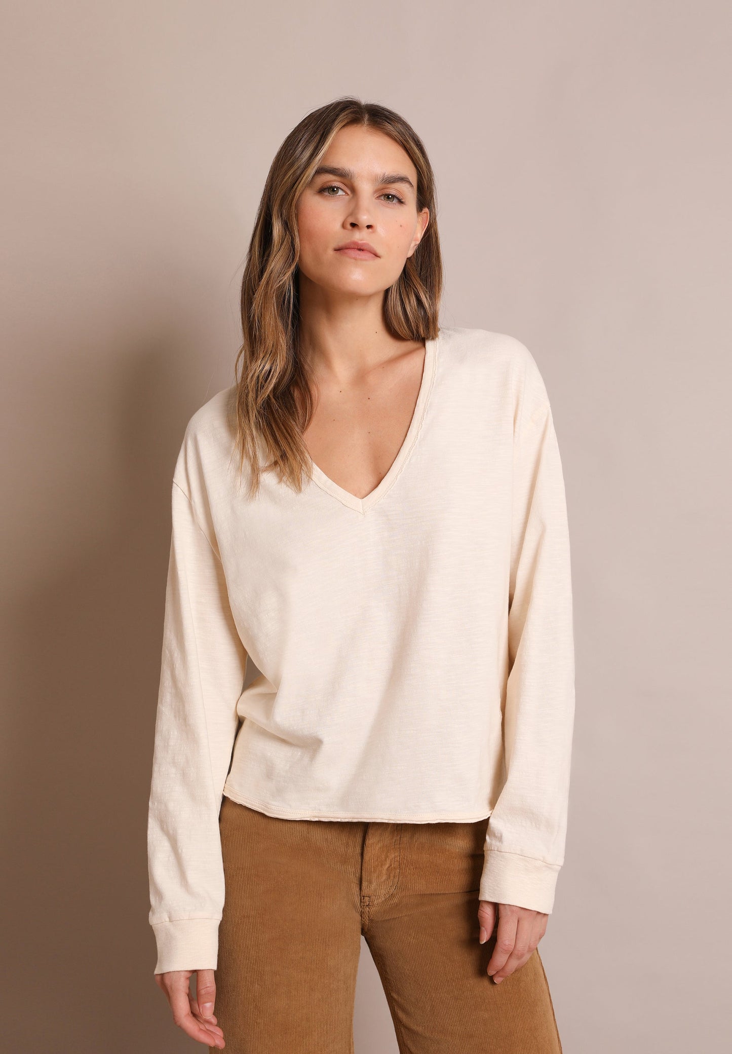 BASIC LONG SLEEVE T-SHIRT