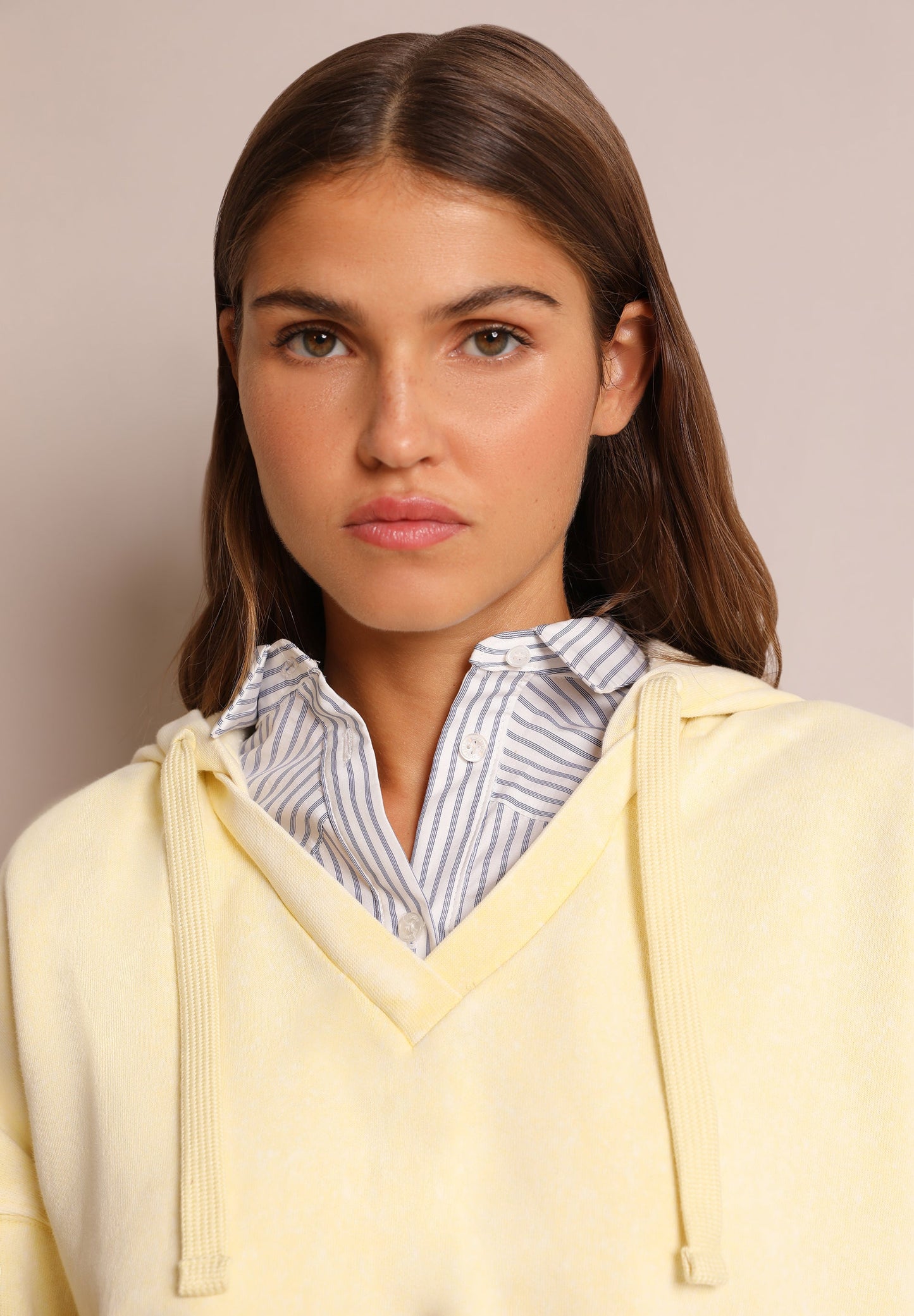 HOOD DETAIL SWEATSHIRT