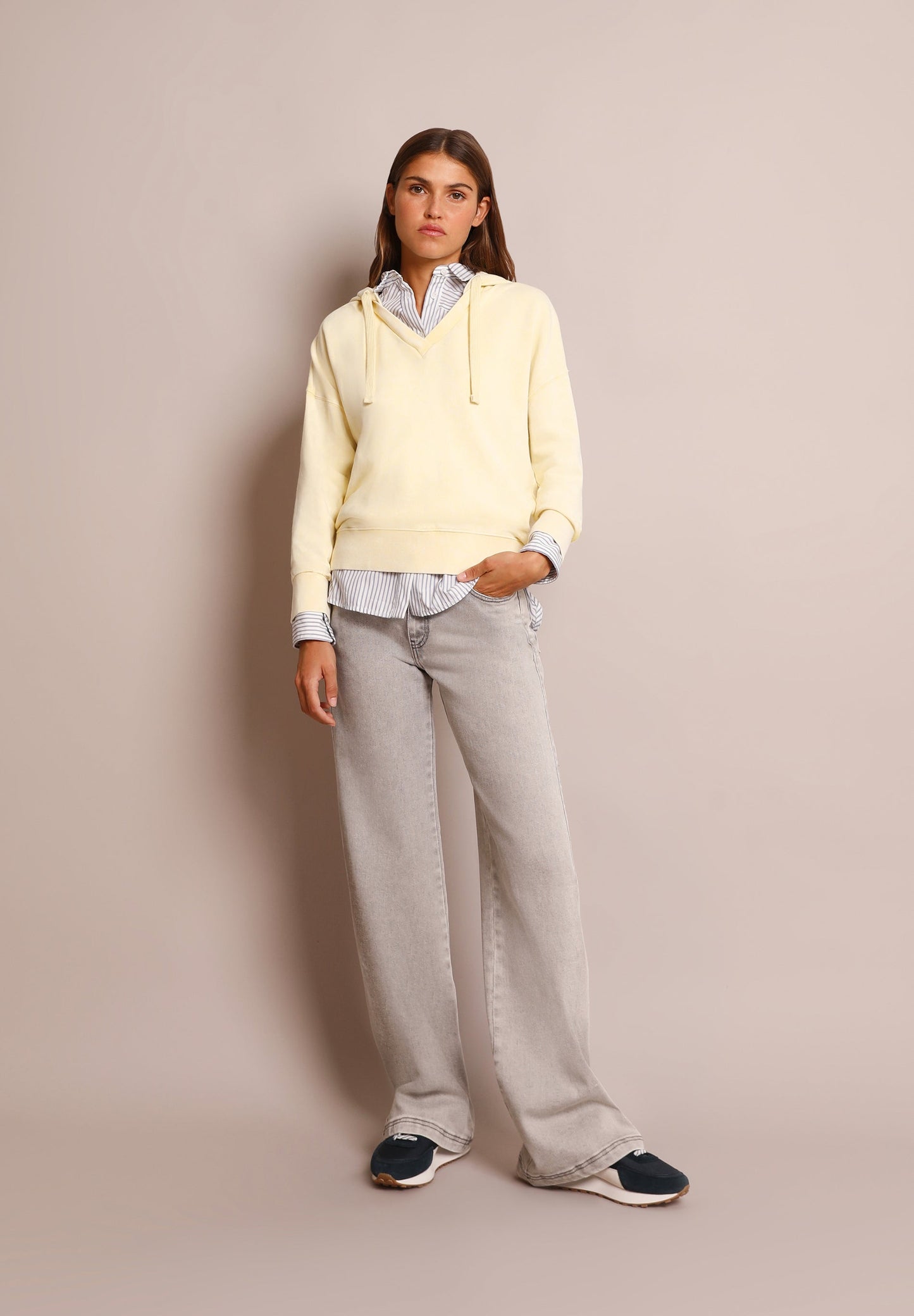 HOOD DETAIL SWEATSHIRT