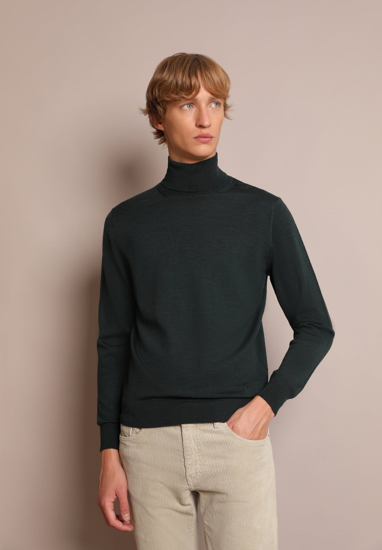 ROLL NECK WOOL SWEATER WITH SKULL