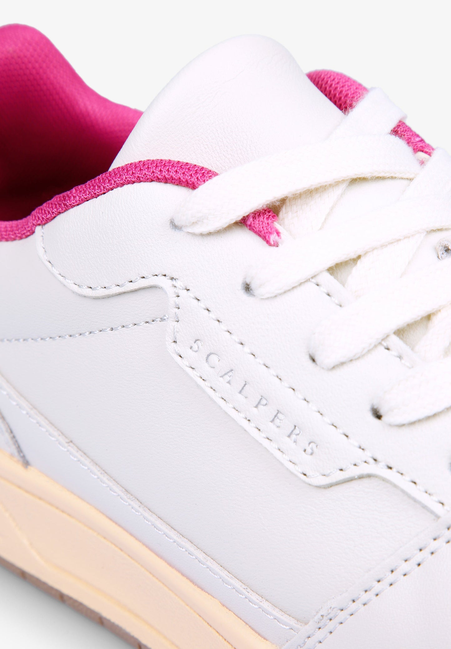 SNEAKERS WITH HEEL DETAIL