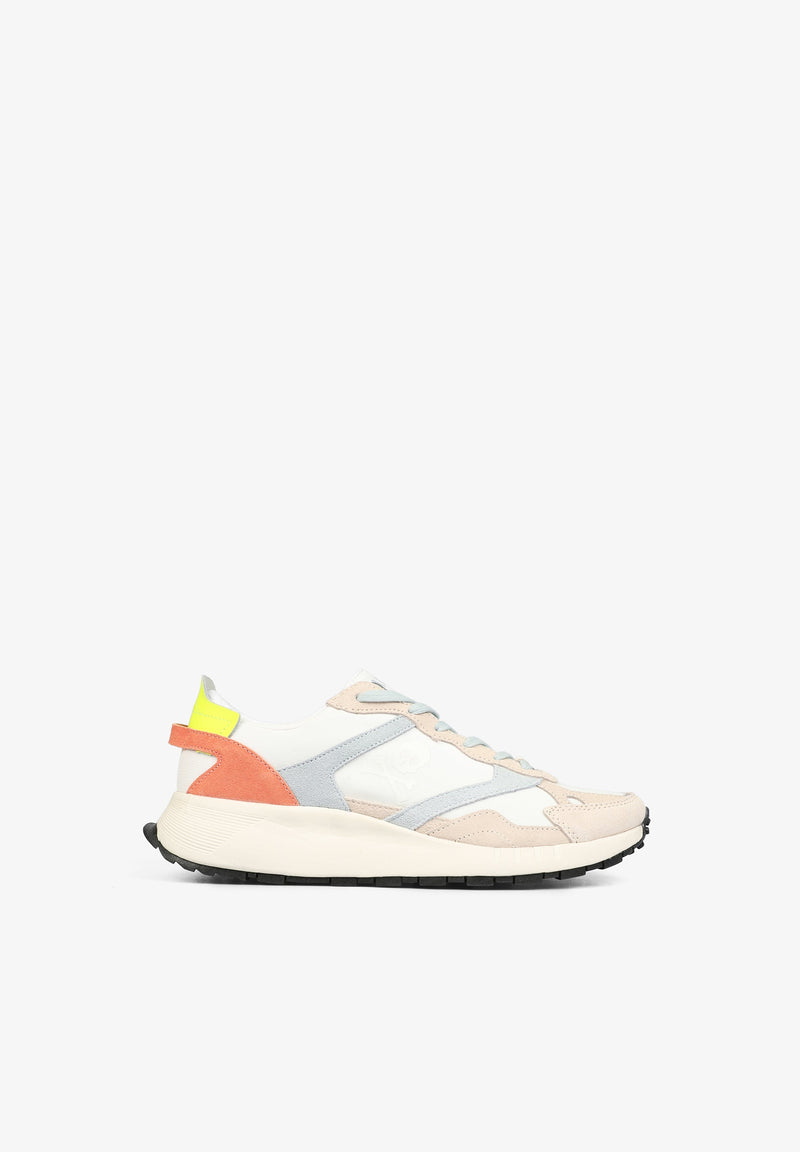 SNEAKERS WITH NEON DETAIL