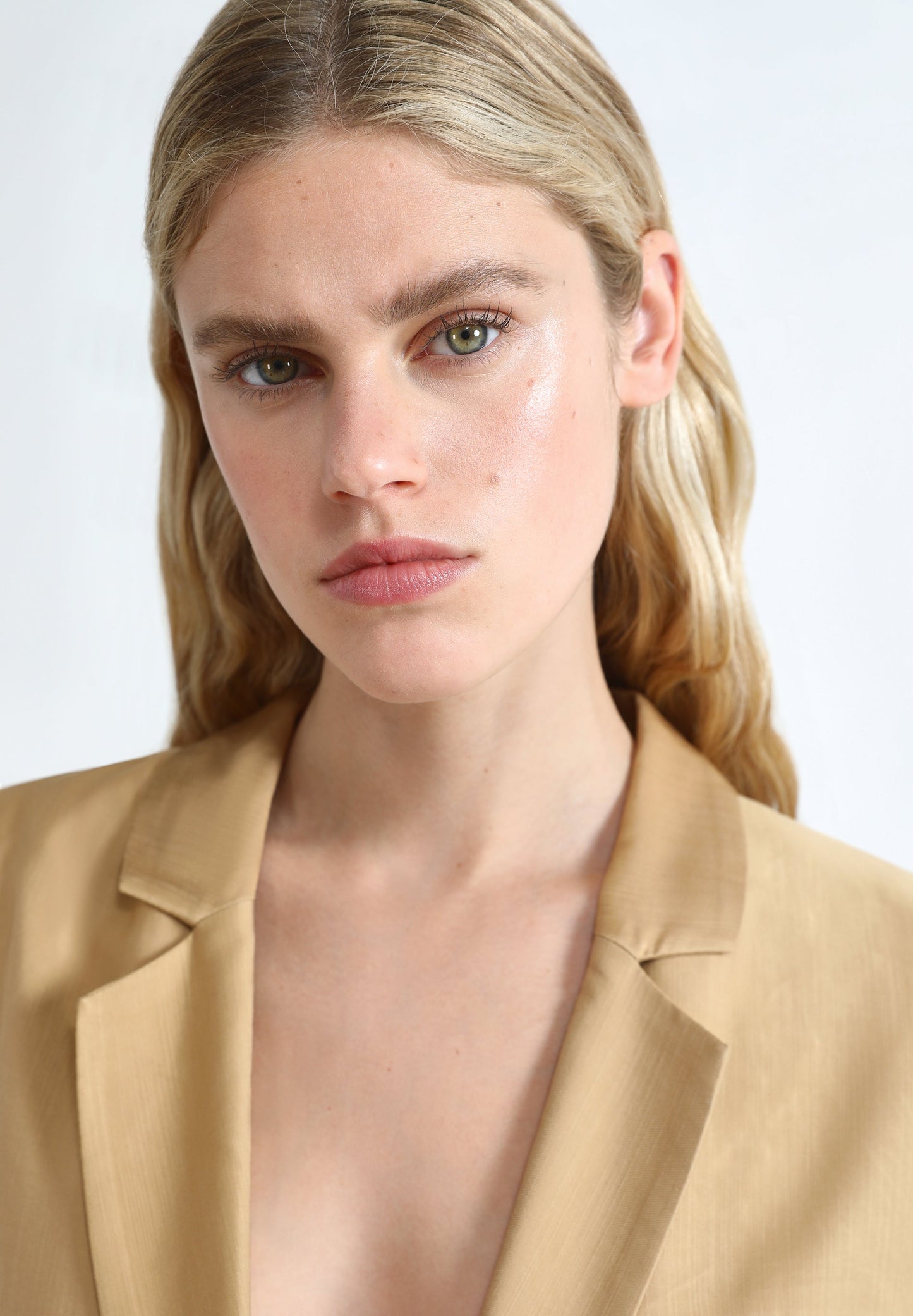 SATIN BLAZER WITH BOW