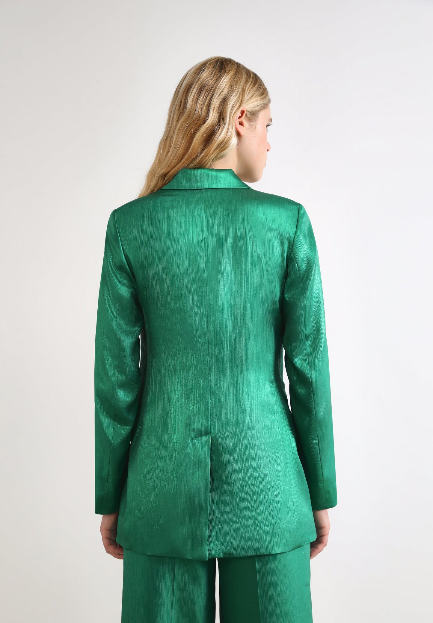 DOUBLE-BREASTED SATIN BLAZER